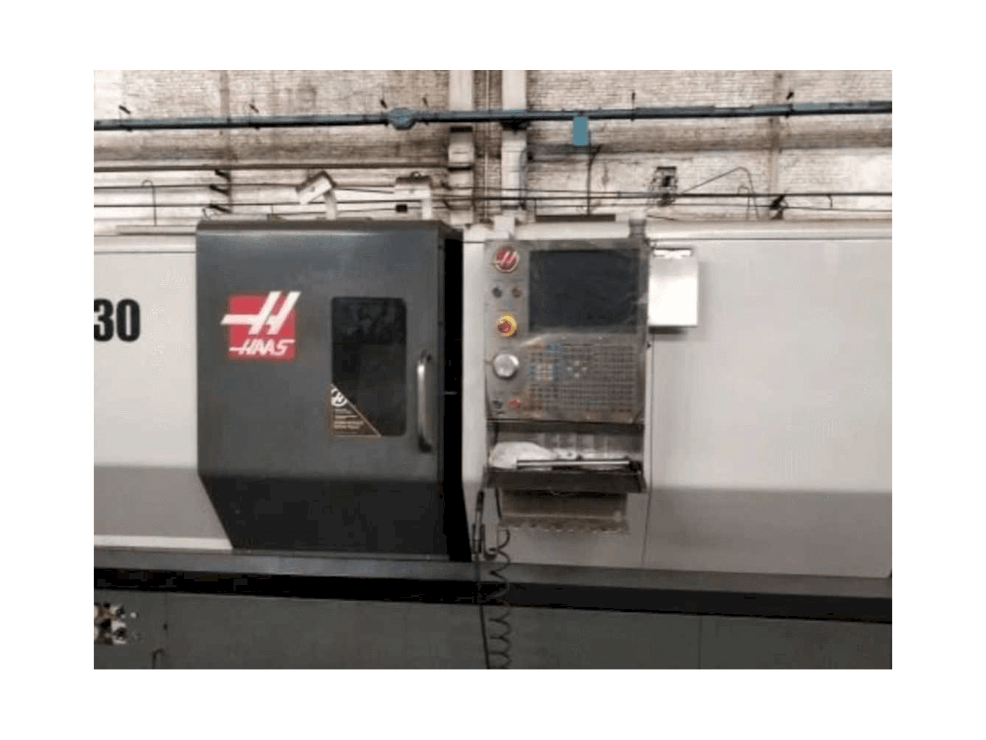 Koneen HAAS ST-30 etunäkymä