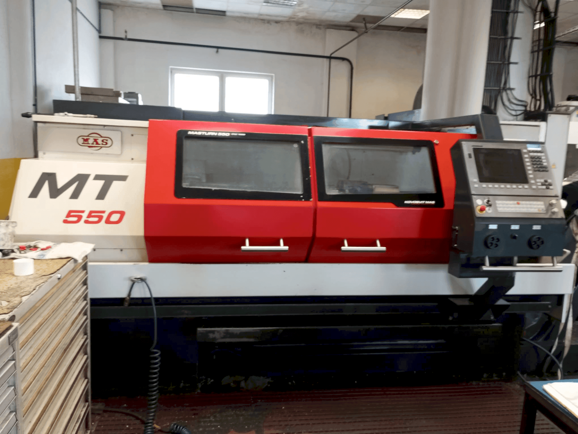 Koneen KOVOSVIT MAS MASTURN 550i CNC 1500 etunäkymä
