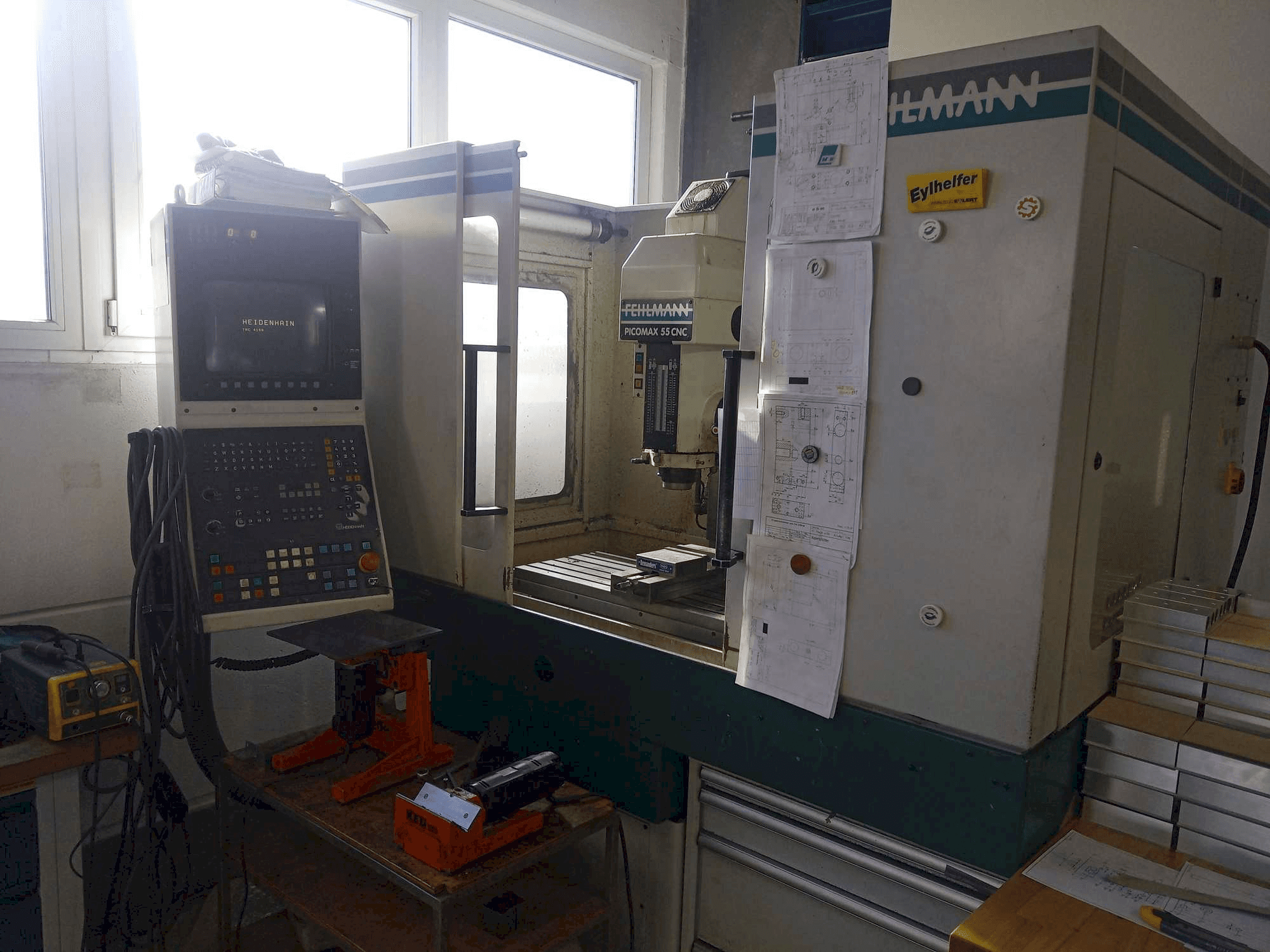 Koneen FEHLMANN Picomax 55 CNC etunäkymä