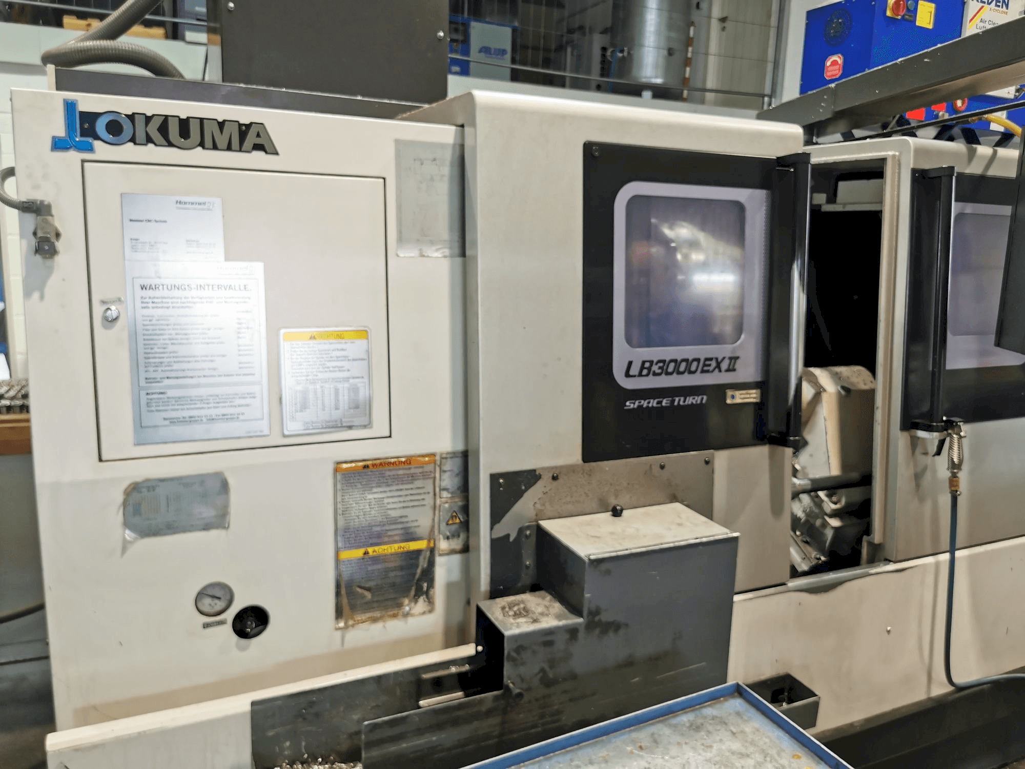 Koneen Okuma LB3000ll EX MC 1000 etunäkymä