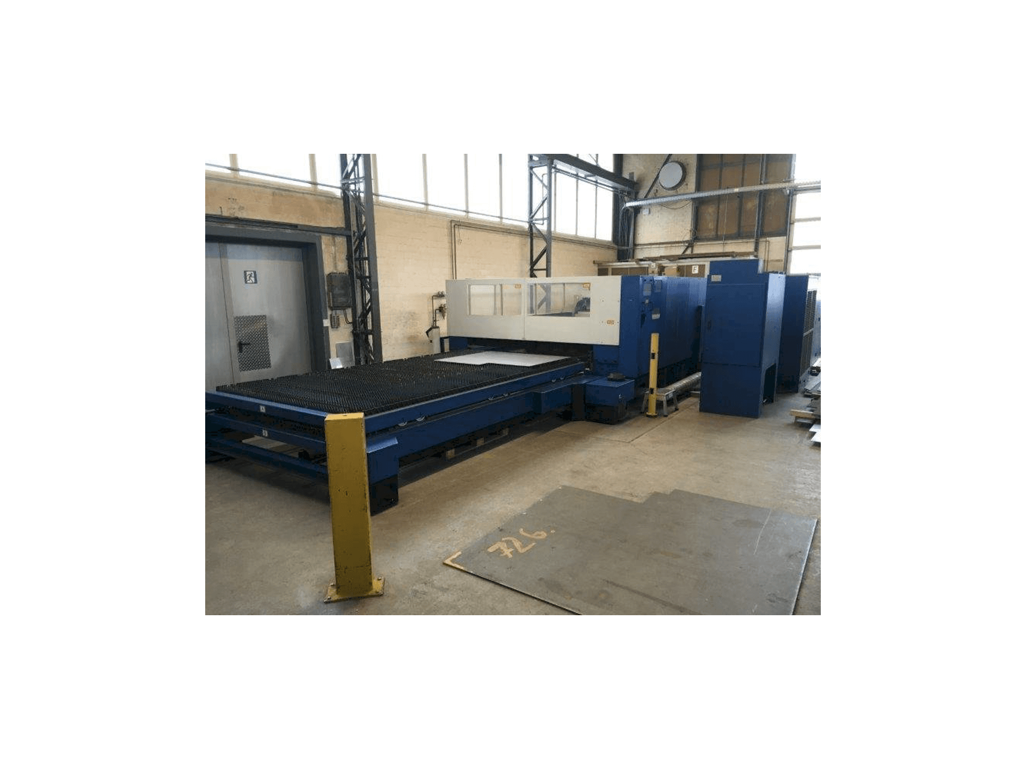 Koneen Trumpf TLF 4000 Turbo etunäkymä