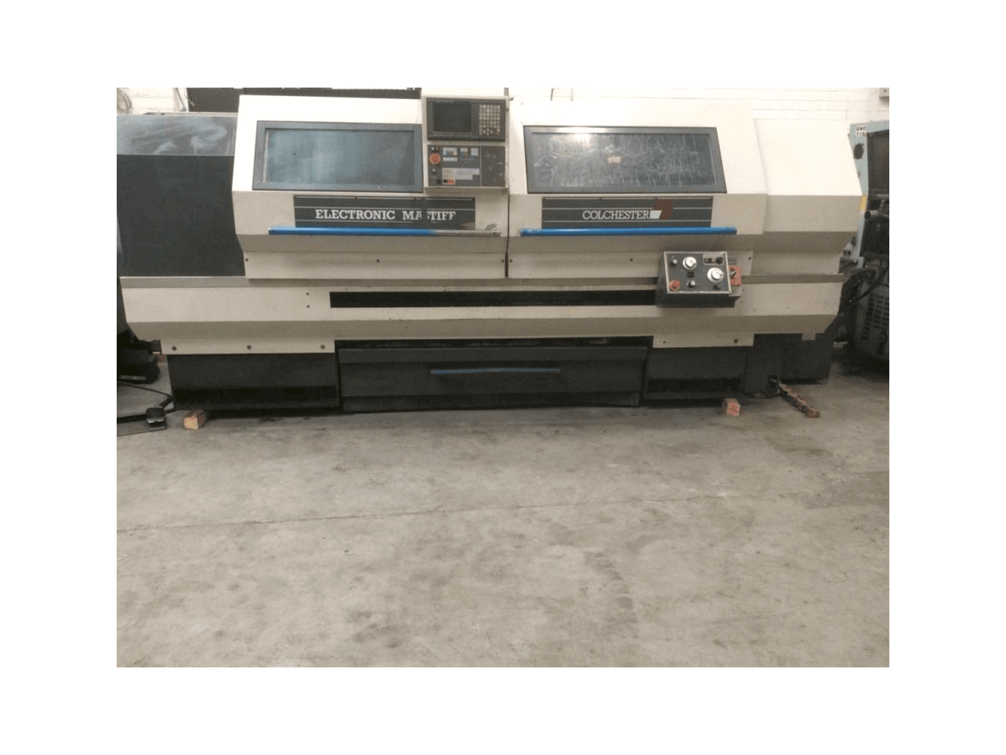 Koneen Colchester Electronic Mastiff etunäkymä