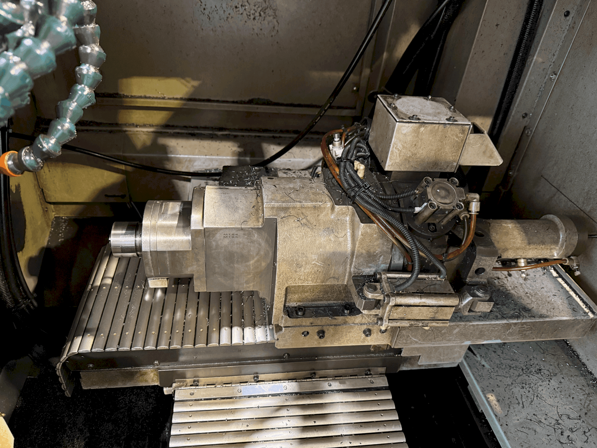 Koneen TSUGAMI HS207 etunäkymä