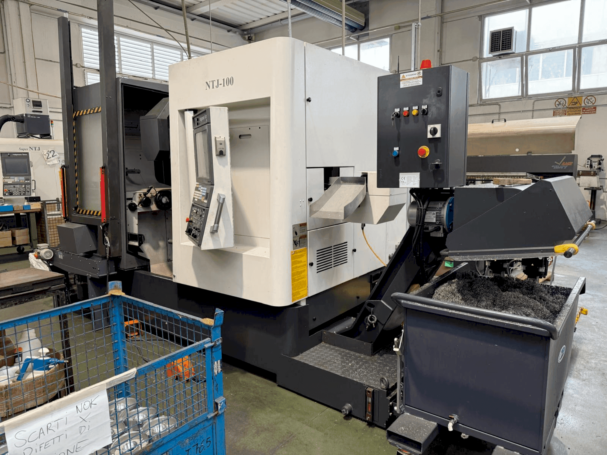 Koneen NAKAMURA Super NTJ100 etunäkymä