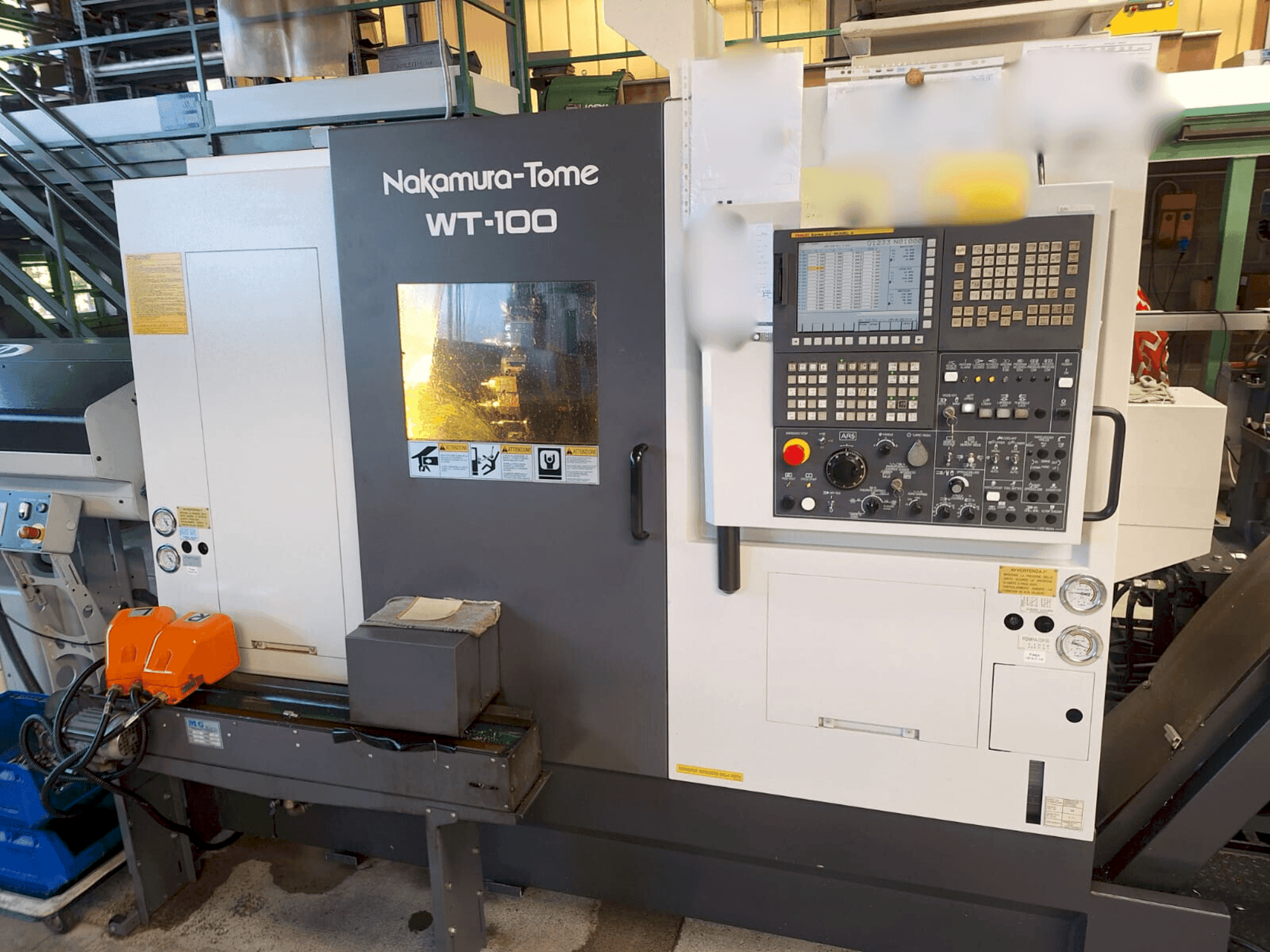 Koneen NAKAMURA-TOME WT-100 etunäkymä