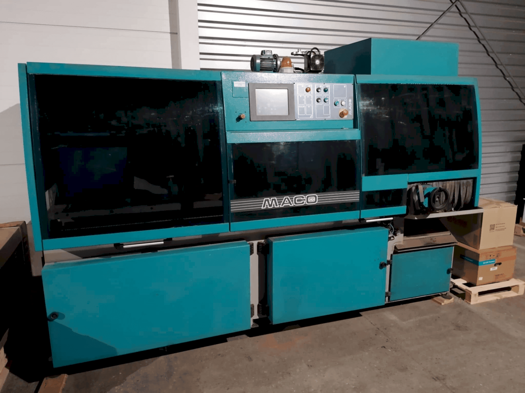 Koneen MACO VK370 AR ALU etunäkymä