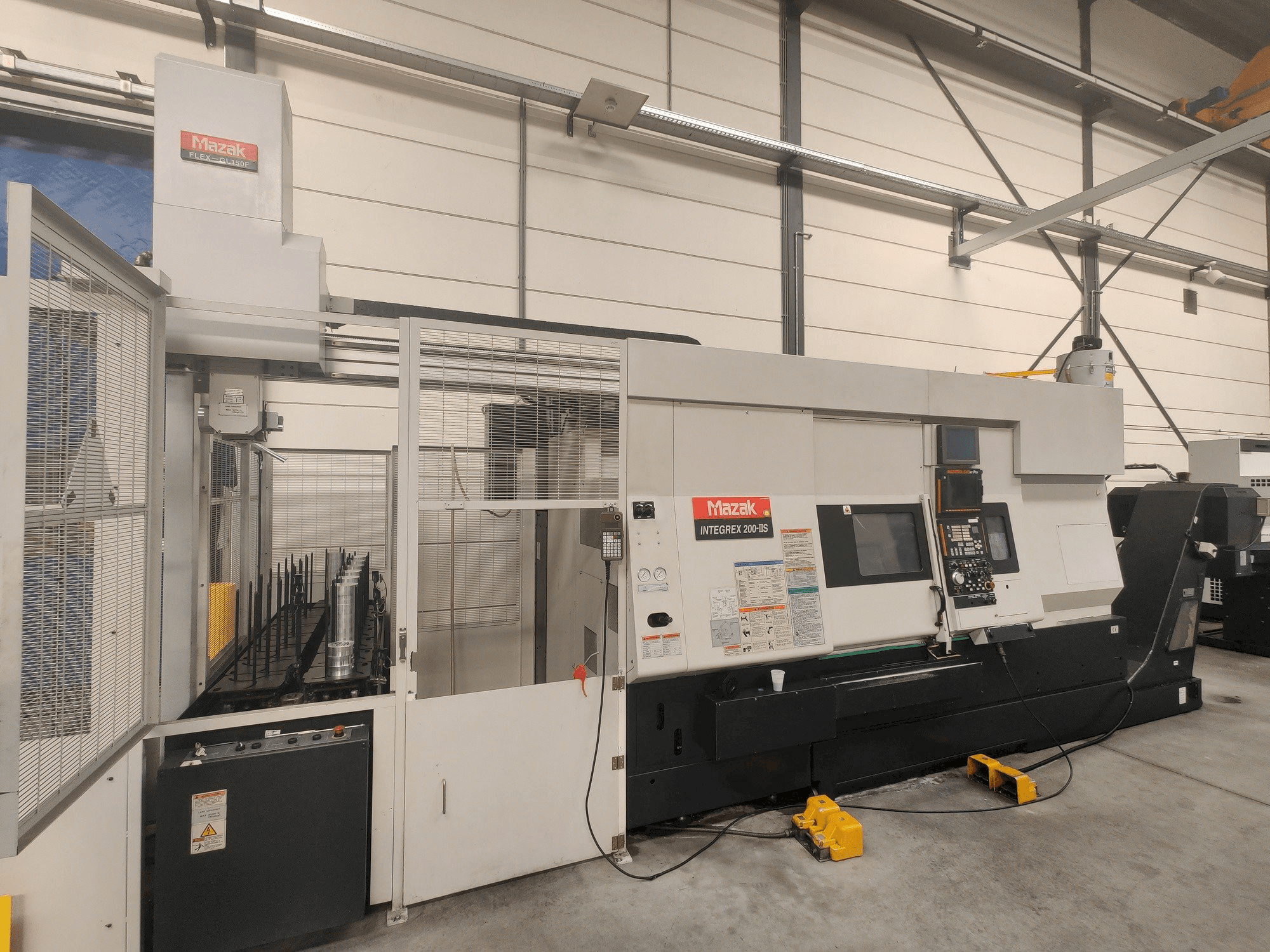 Koneen Mazak Integrex 200-3S etunäkymä