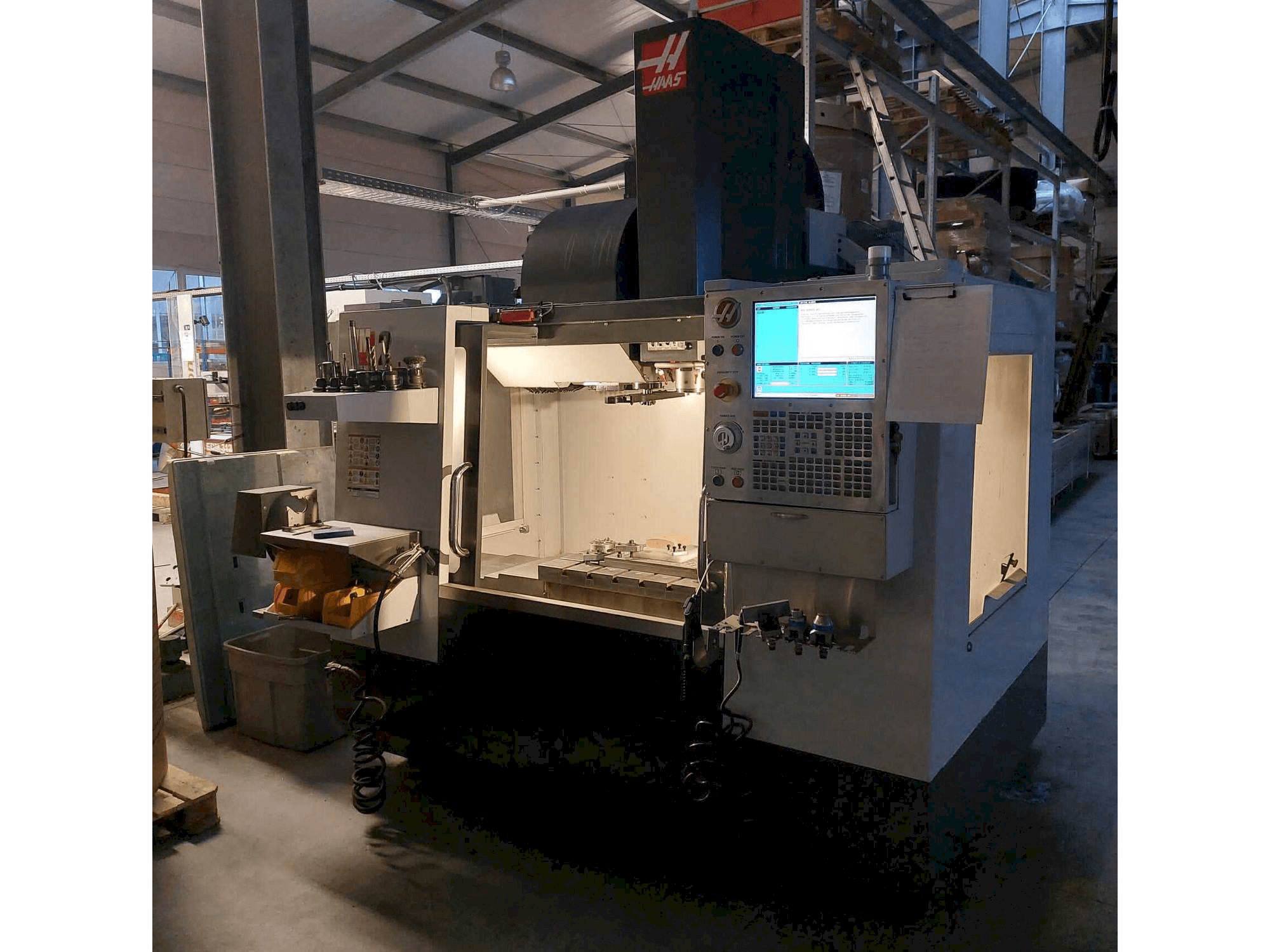 Koneen HAAS VM-2 etunäkymä