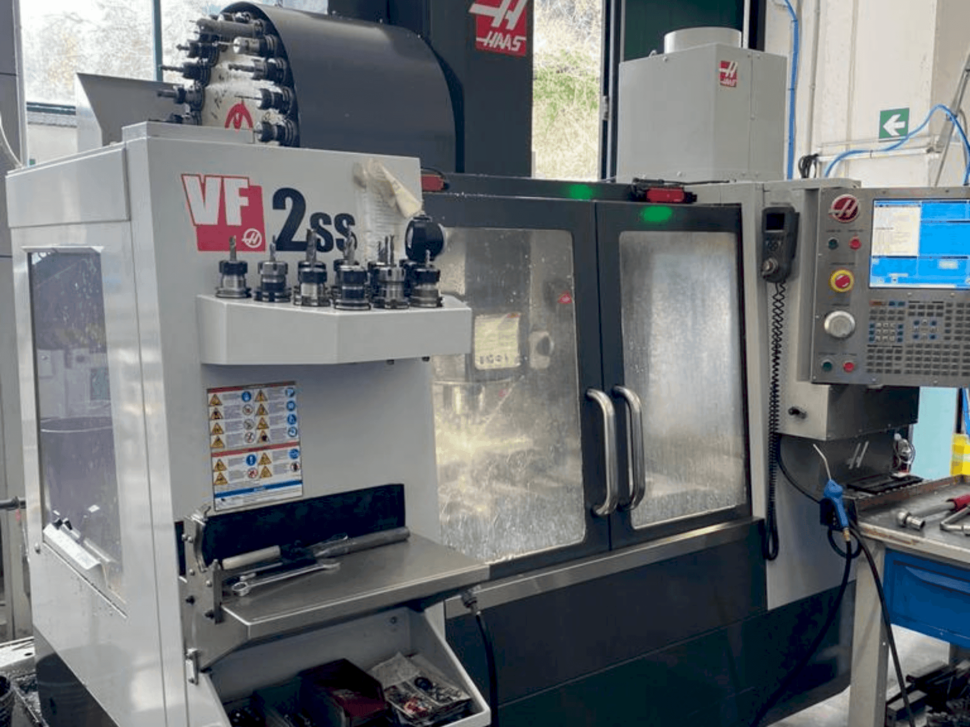 Koneen HAAS VF-2SS etunäkymä