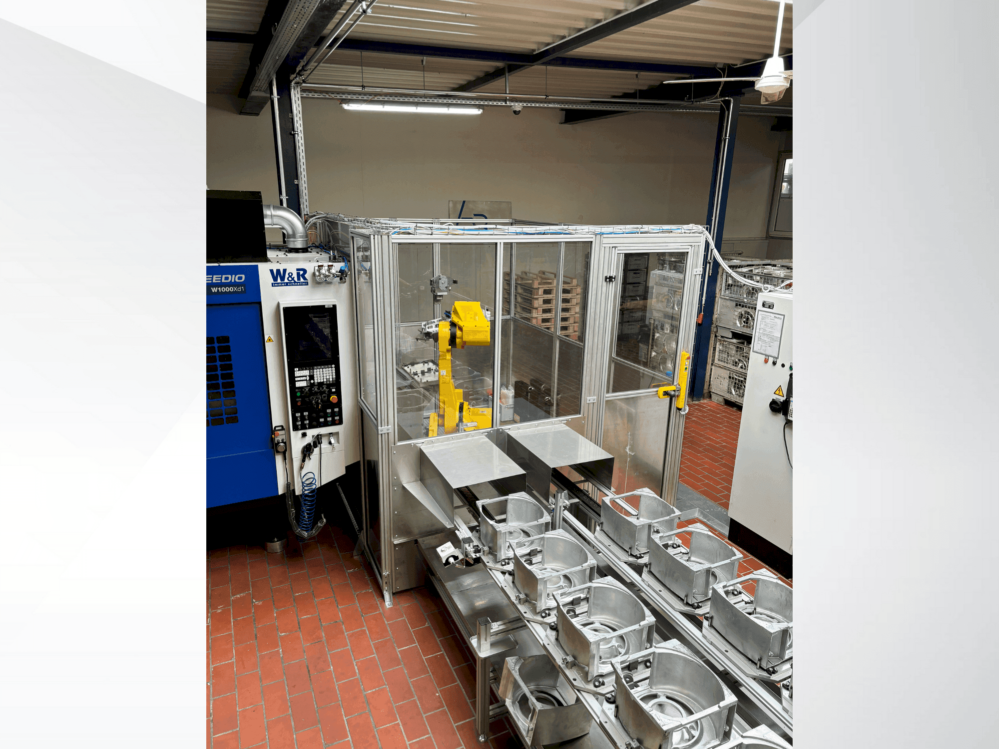 Koneen FANUC M710 iC 70 etunäkymä