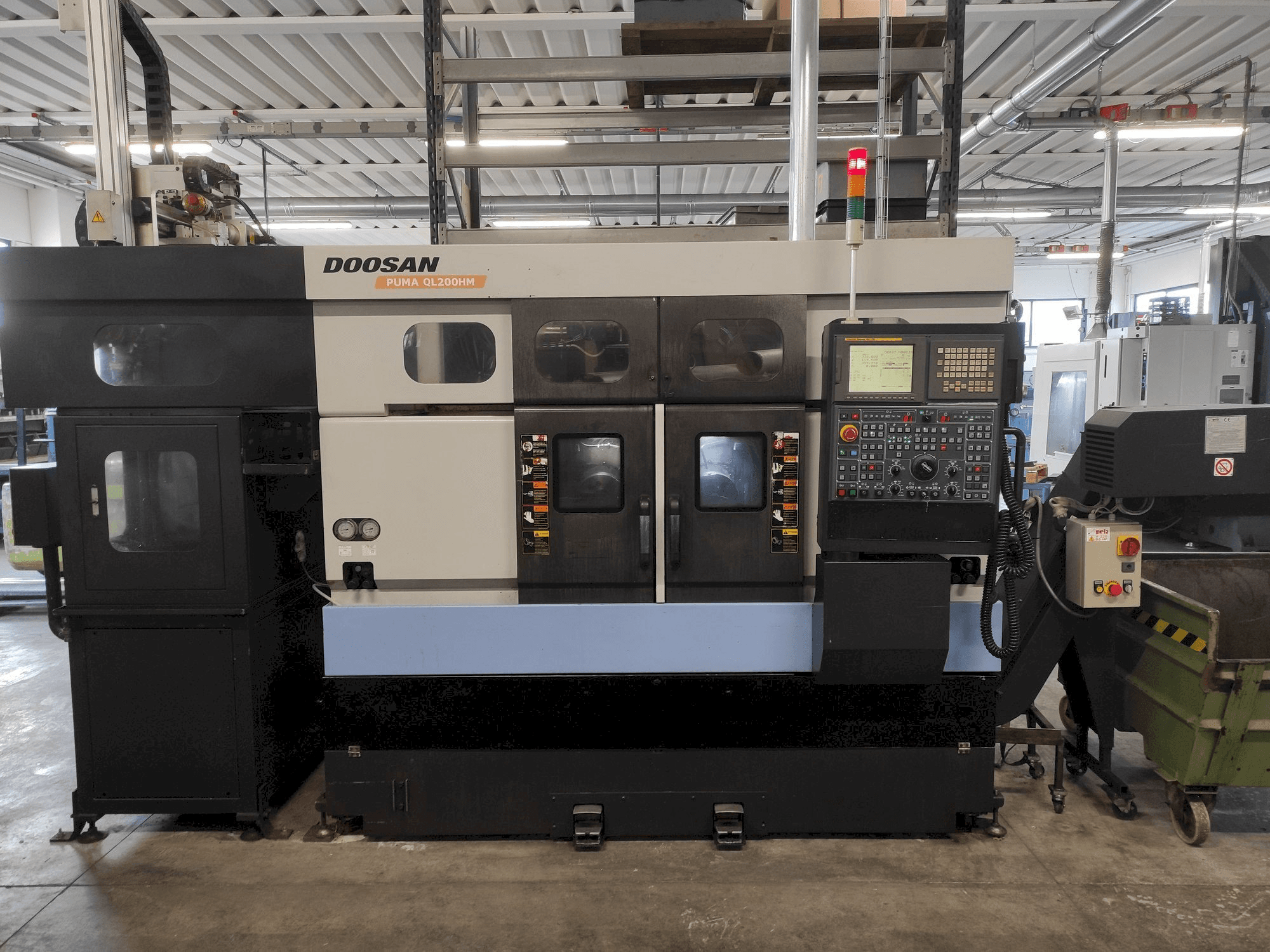Koneen Doosan Puma QL200HM etunäkymä