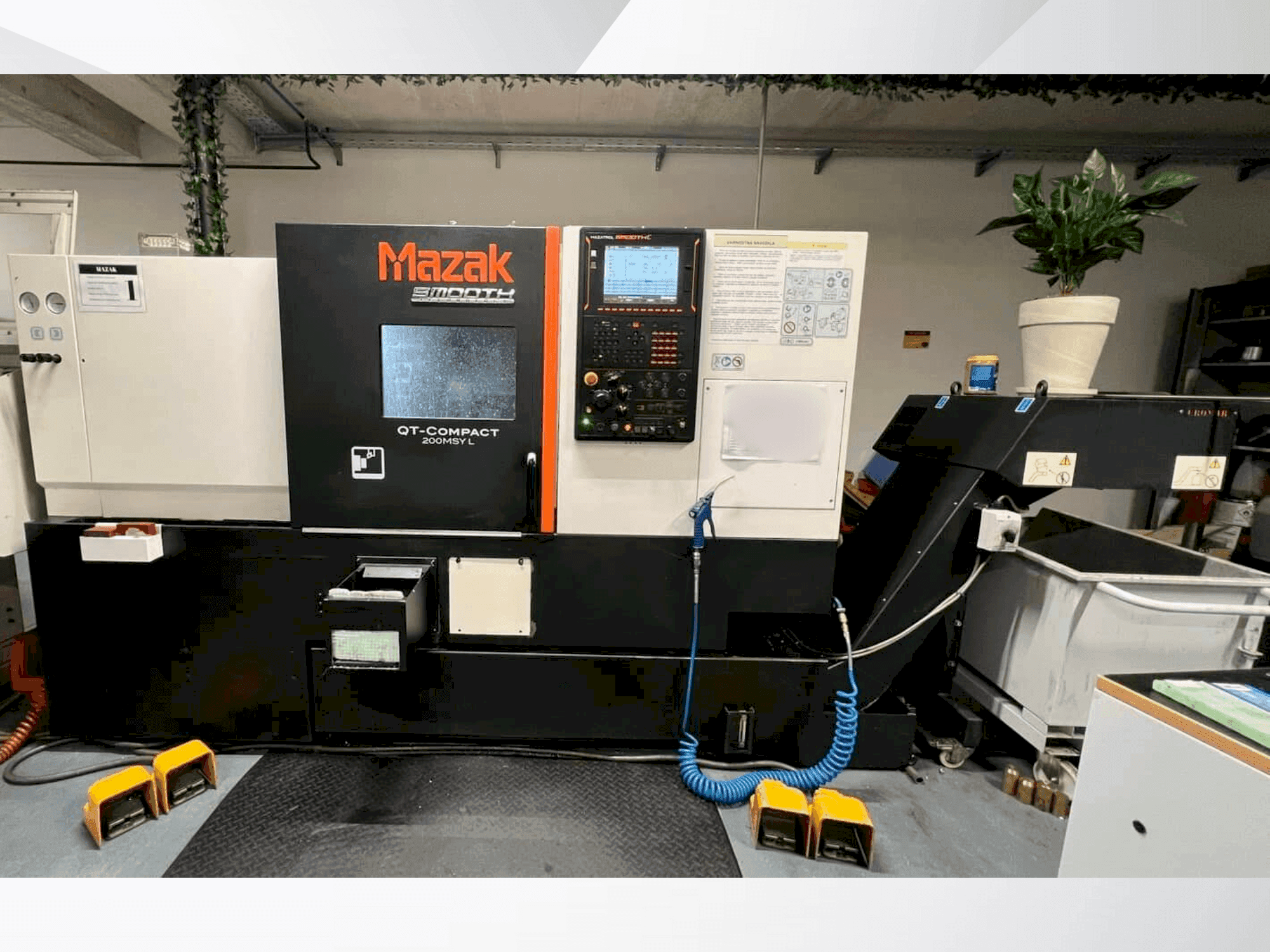 Koneen Mazak QUICK TURN COMPACT 200 MSY L etunäkymä