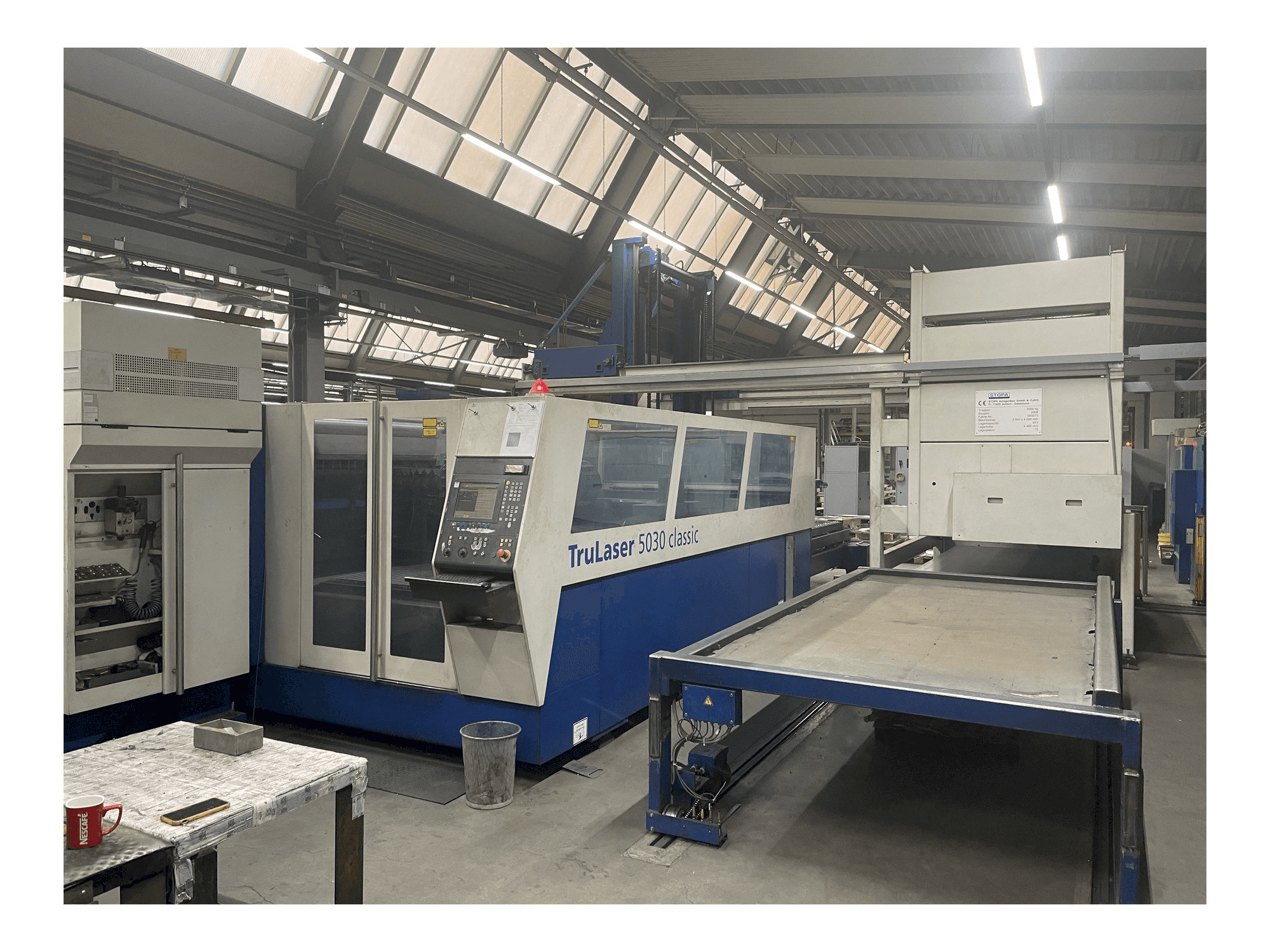 Koneen Trumpf L5030 Classic + Pallet Master oikea näkymä