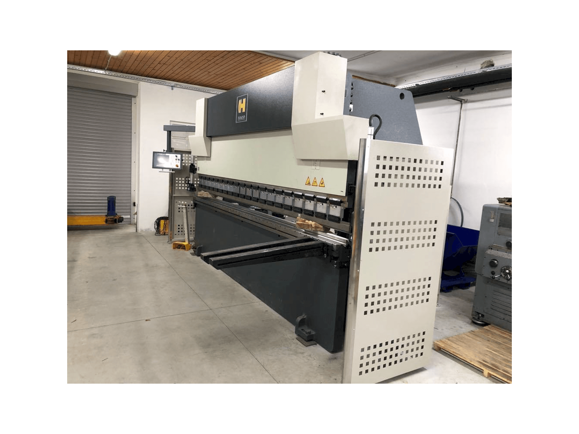 Koneen HACO SYNCHROMASTER 40175 etunäkymä