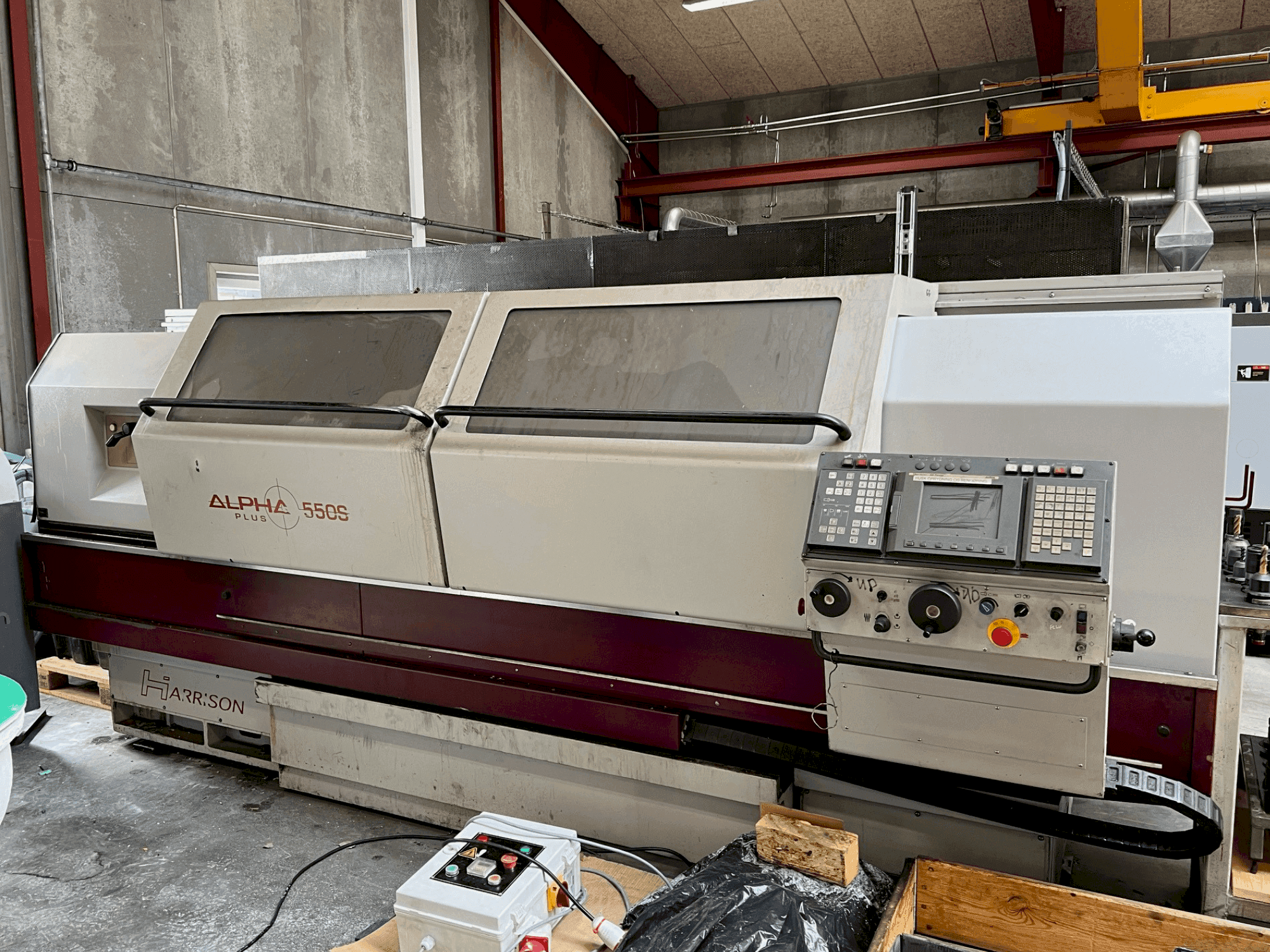 Koneen Harrison Alpha 550 S etunäkymä