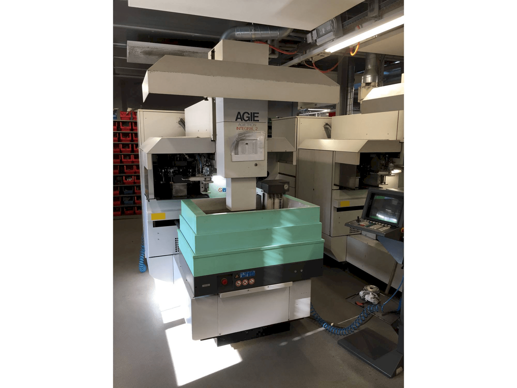 Koneen AGIE INTEGRAL 2 etunäkymä
