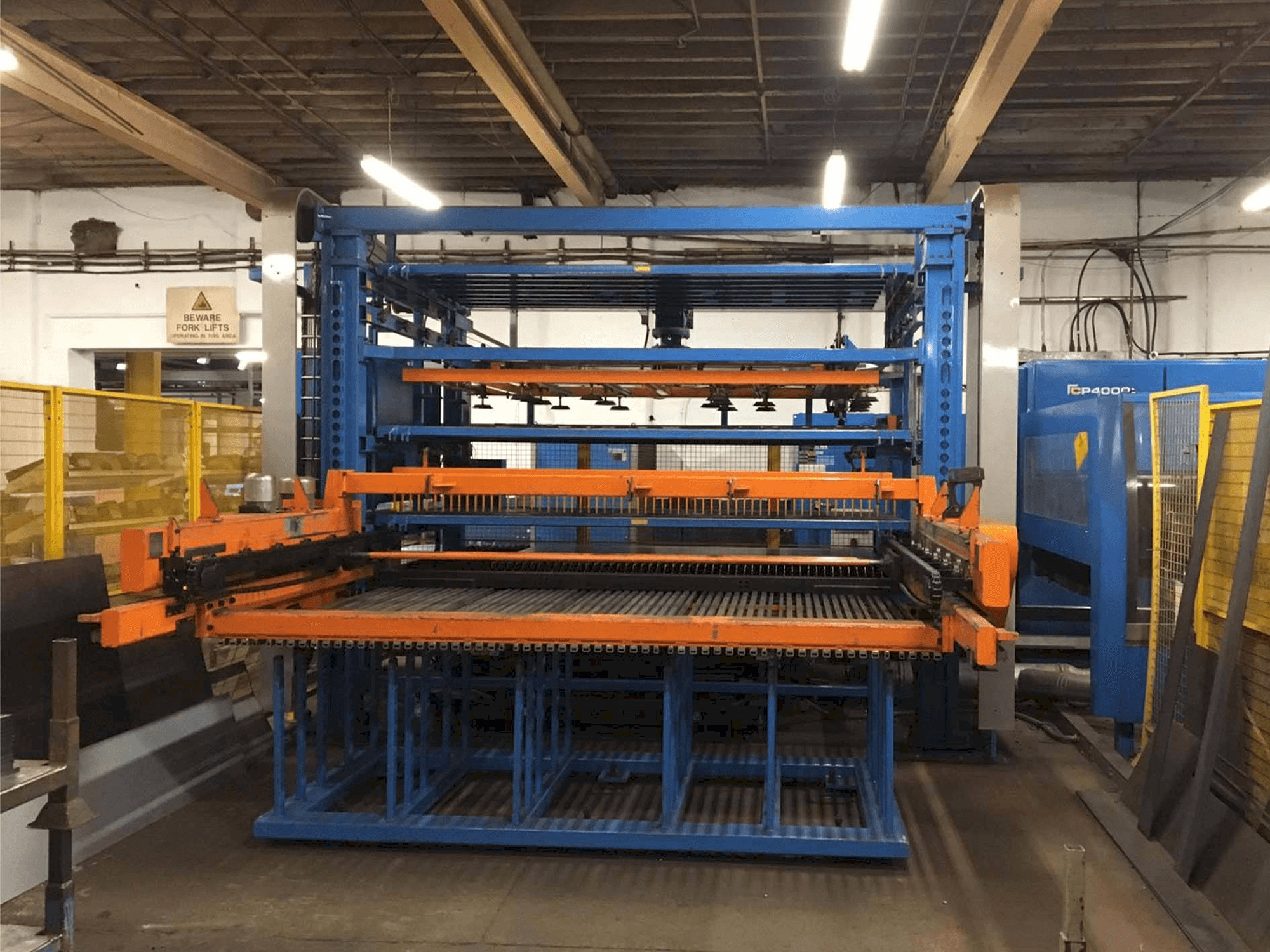 Koneen Prima Power Platino 1530 4,0kW CO2 etunäkymä