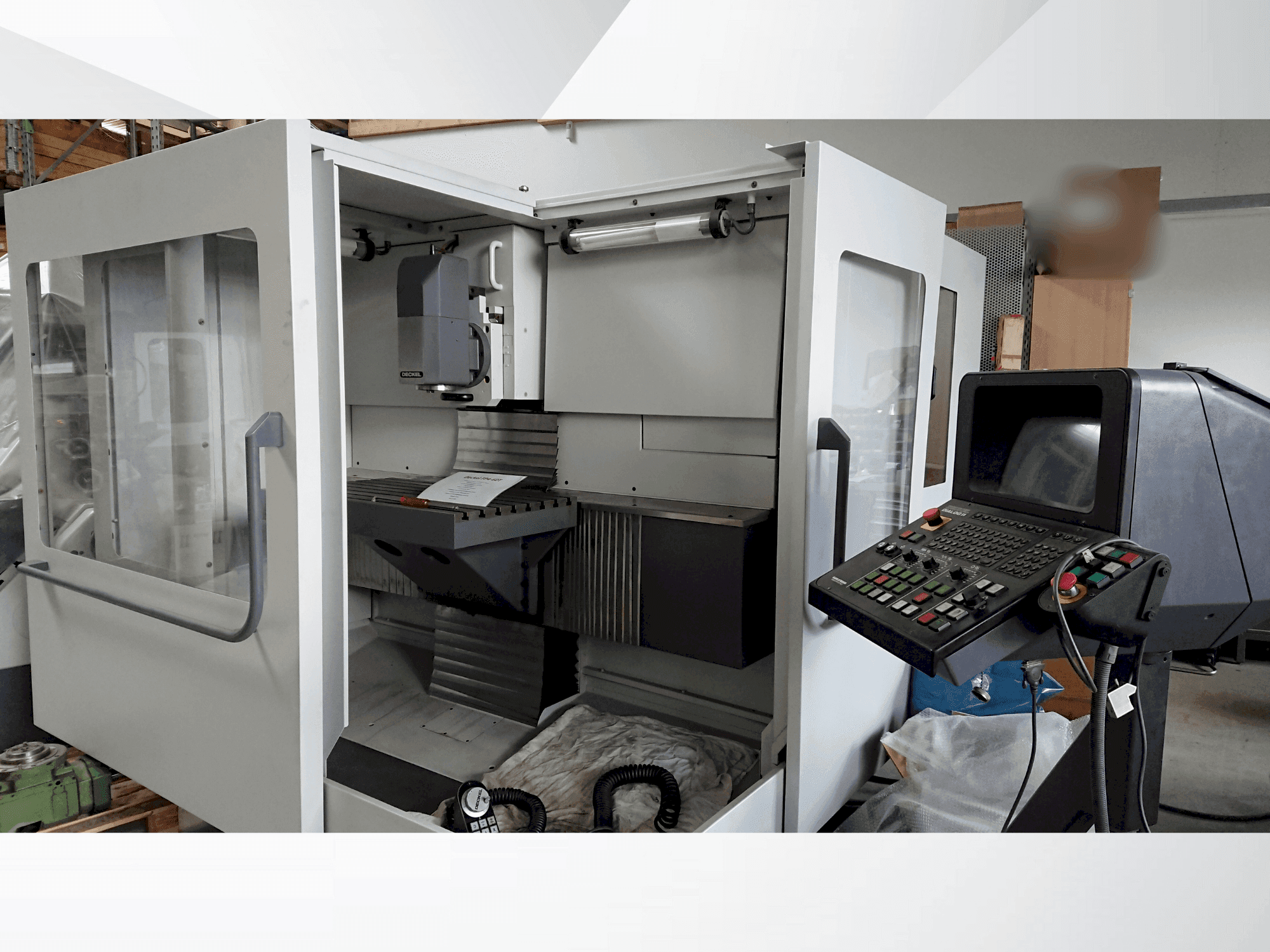 Koneen DECKEL FP4-60T etunäkymä