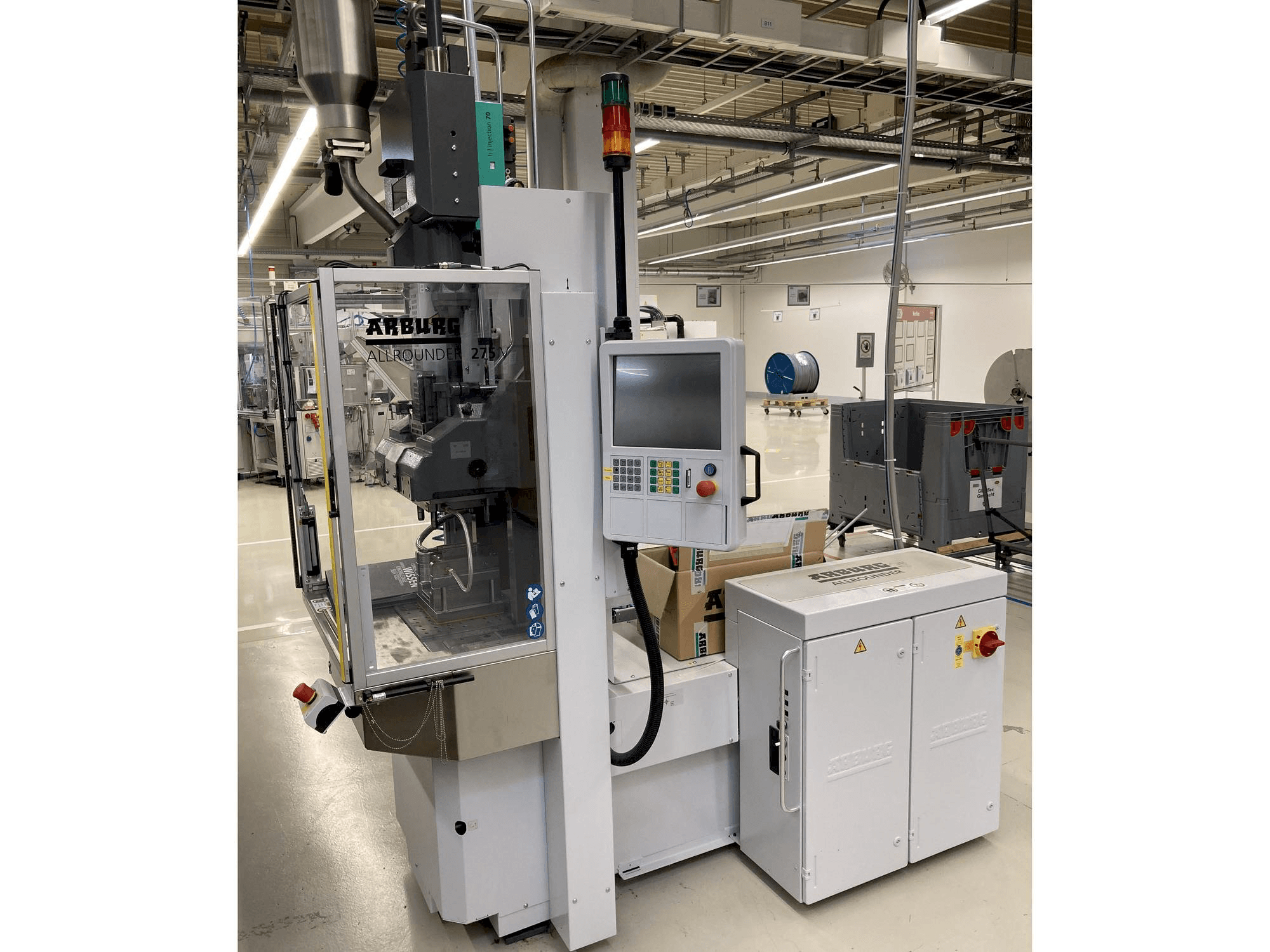 Koneen Arburg Allrounder 275 V 250-70 etunäkymä
