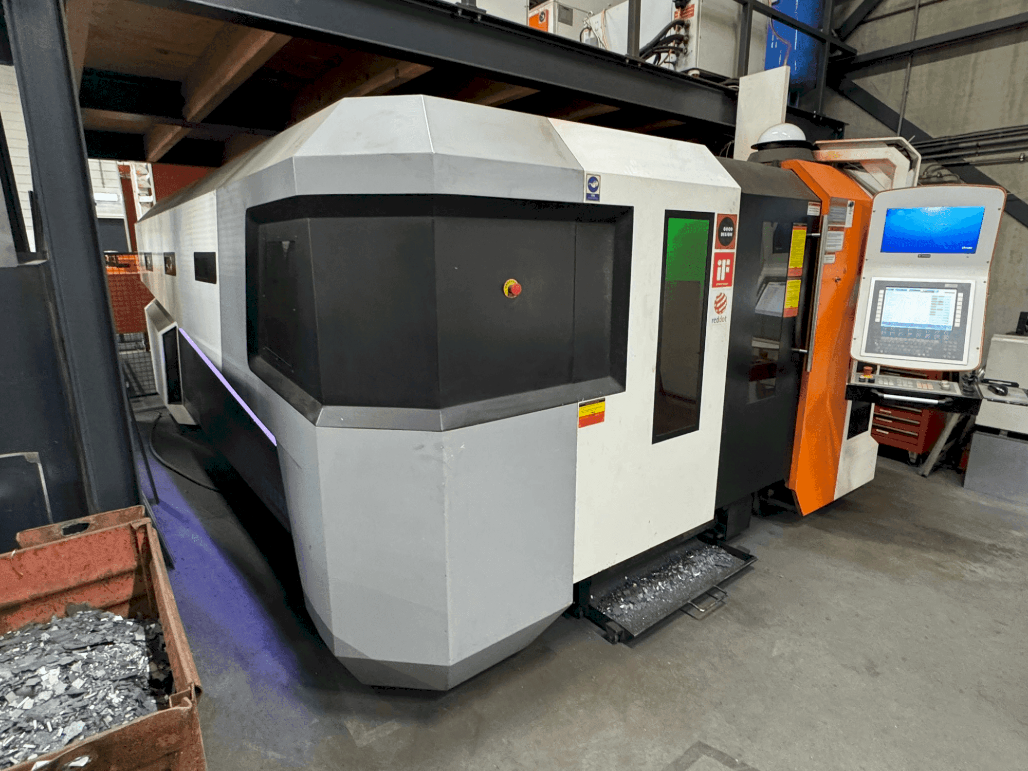 Koneen ERMAKSAN Fibermak Momentum Gen-3 4,0,kW etunäkymä