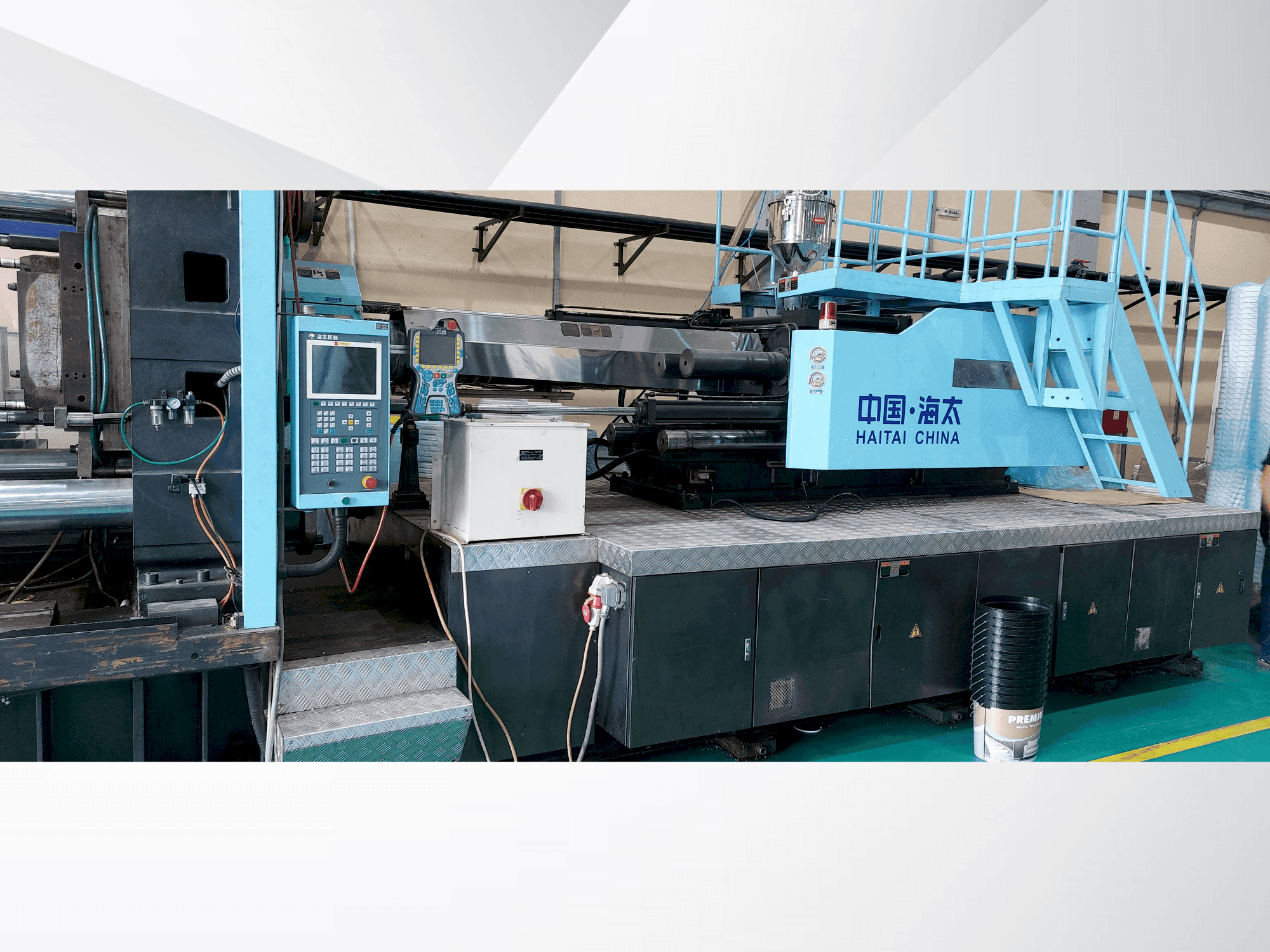 Koneen HAITAI HTW 10000 etunäkymä