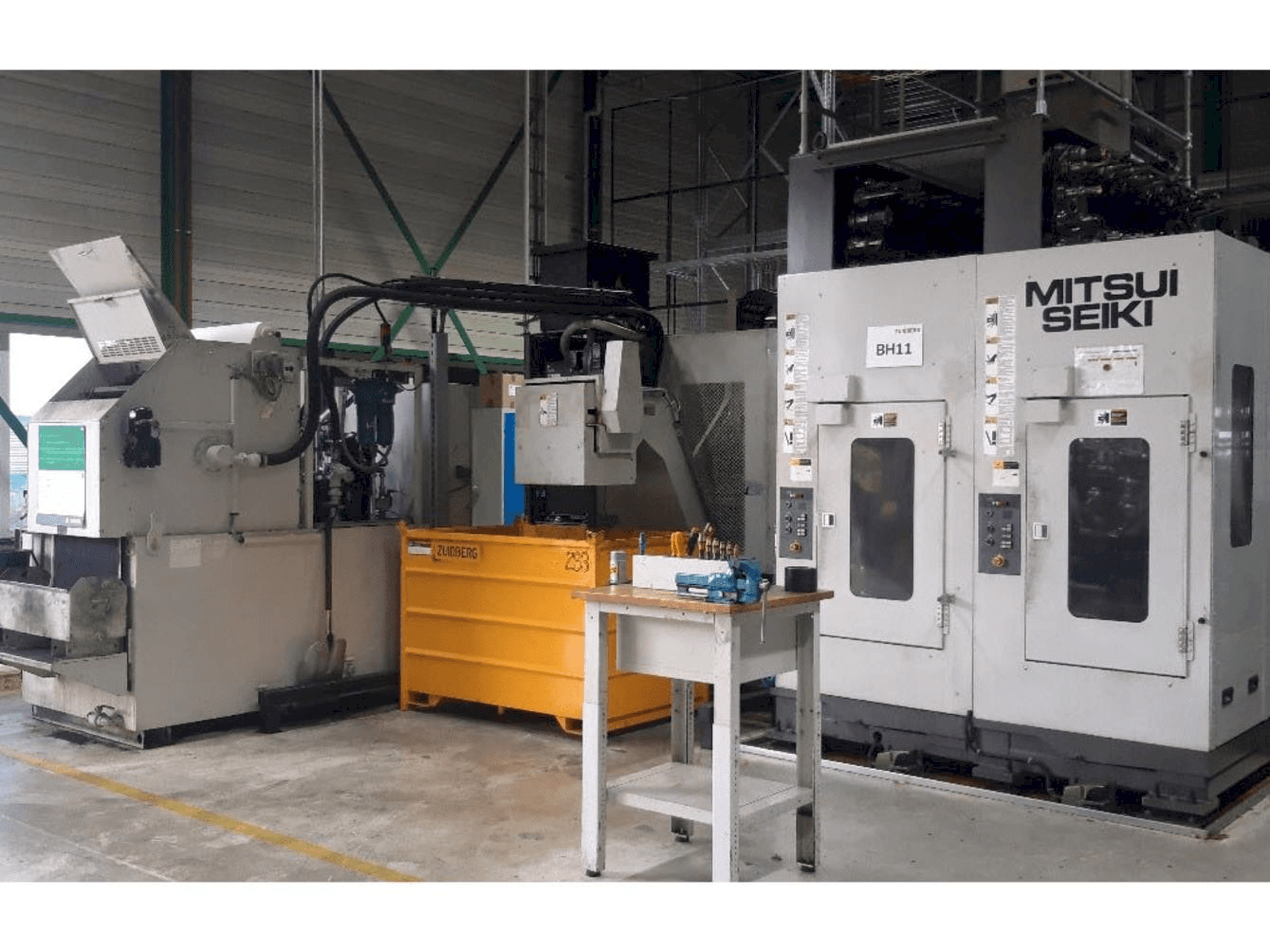 Koneen Mitsui Seiki HW630 etunäkymä