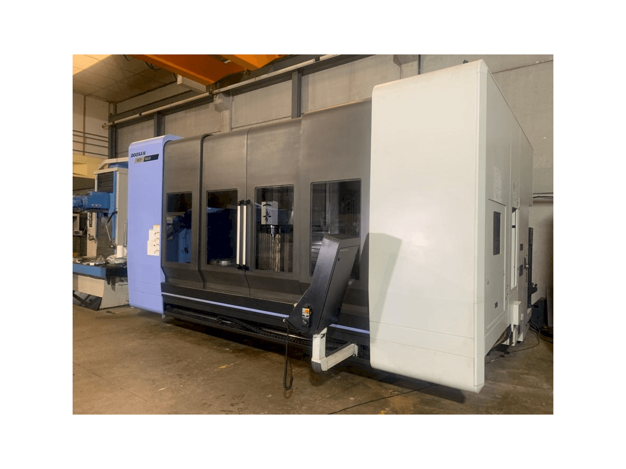 Koneen Doosan VCF 850 LSR etunäkymä
