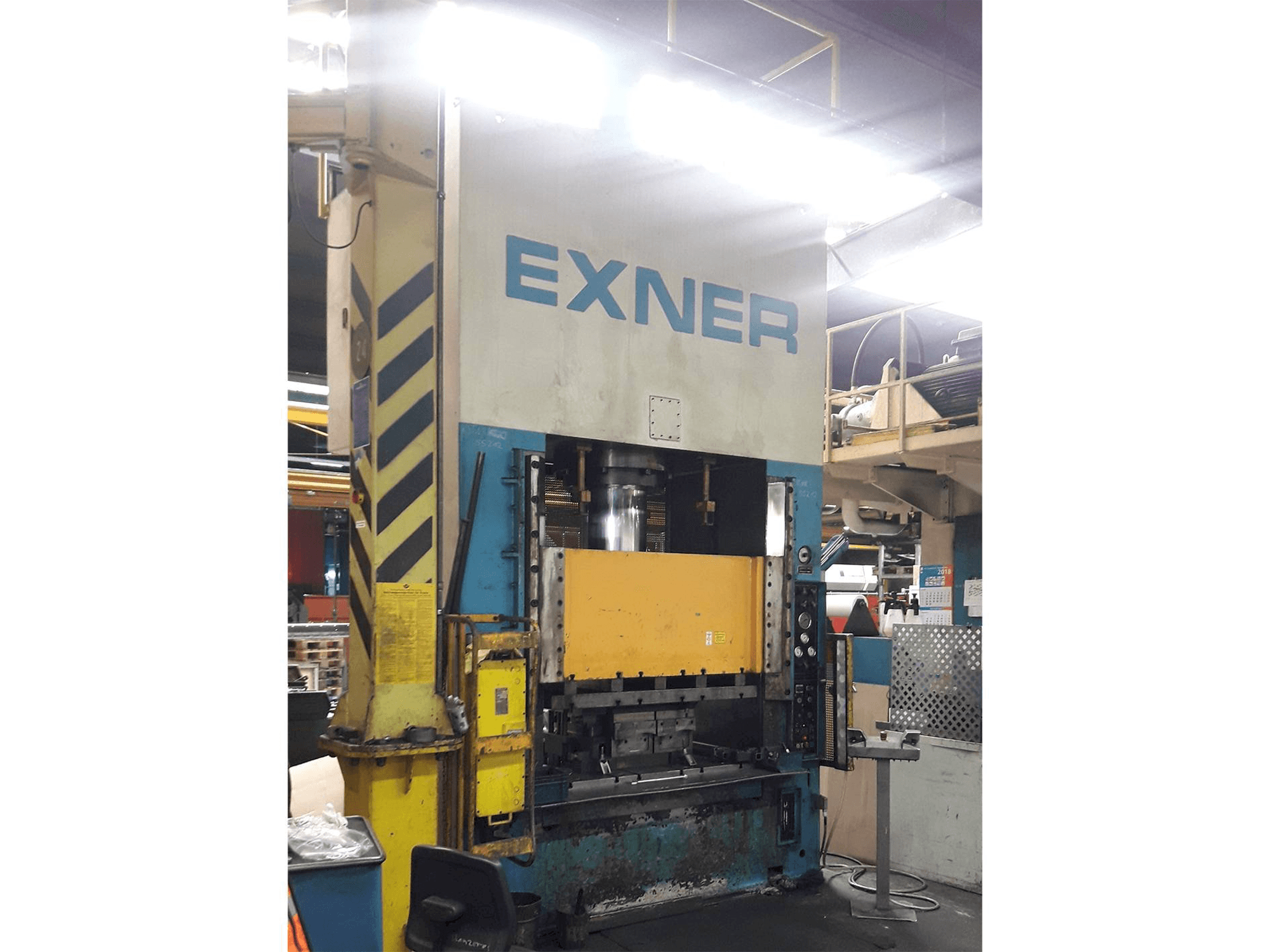 Koneen EXNER EX SB ZR 300/100 etunäkymä