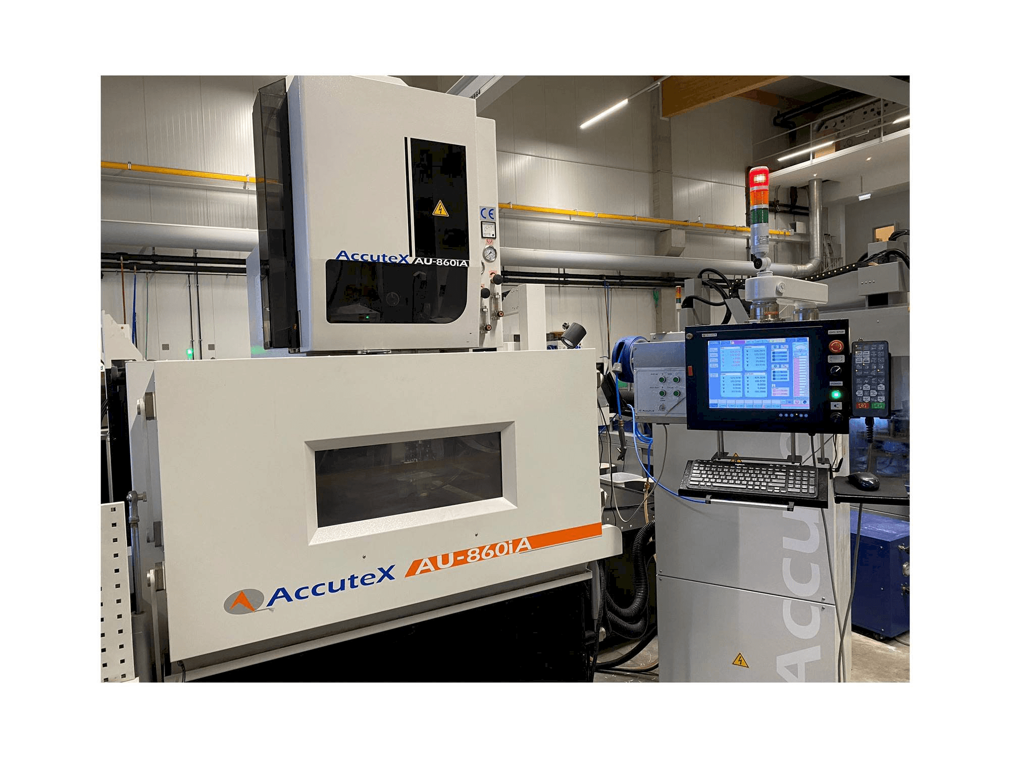 Koneen AccuteX AU-860iA etunäkymä