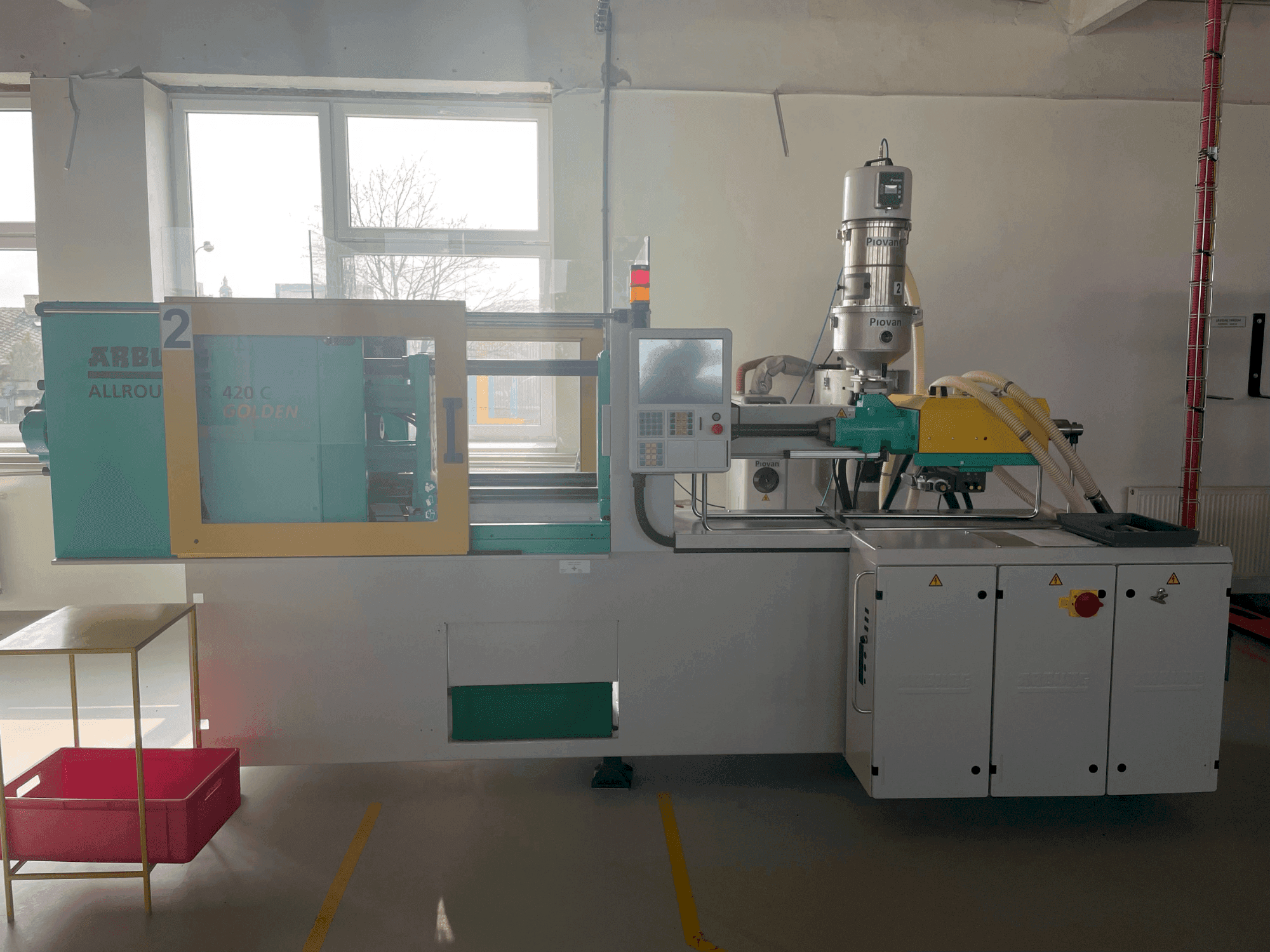 Koneen Arburg Allrounder 420C 1000-290 etunäkymä