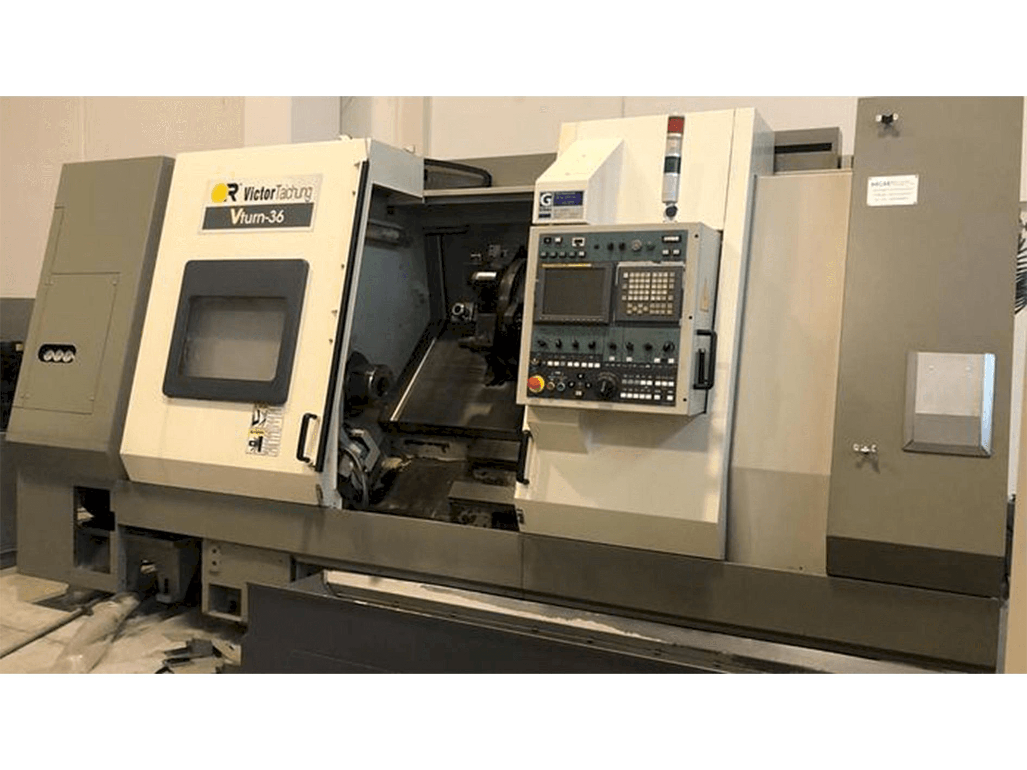 Koneen Victor V-TURN 36 etunäkymä