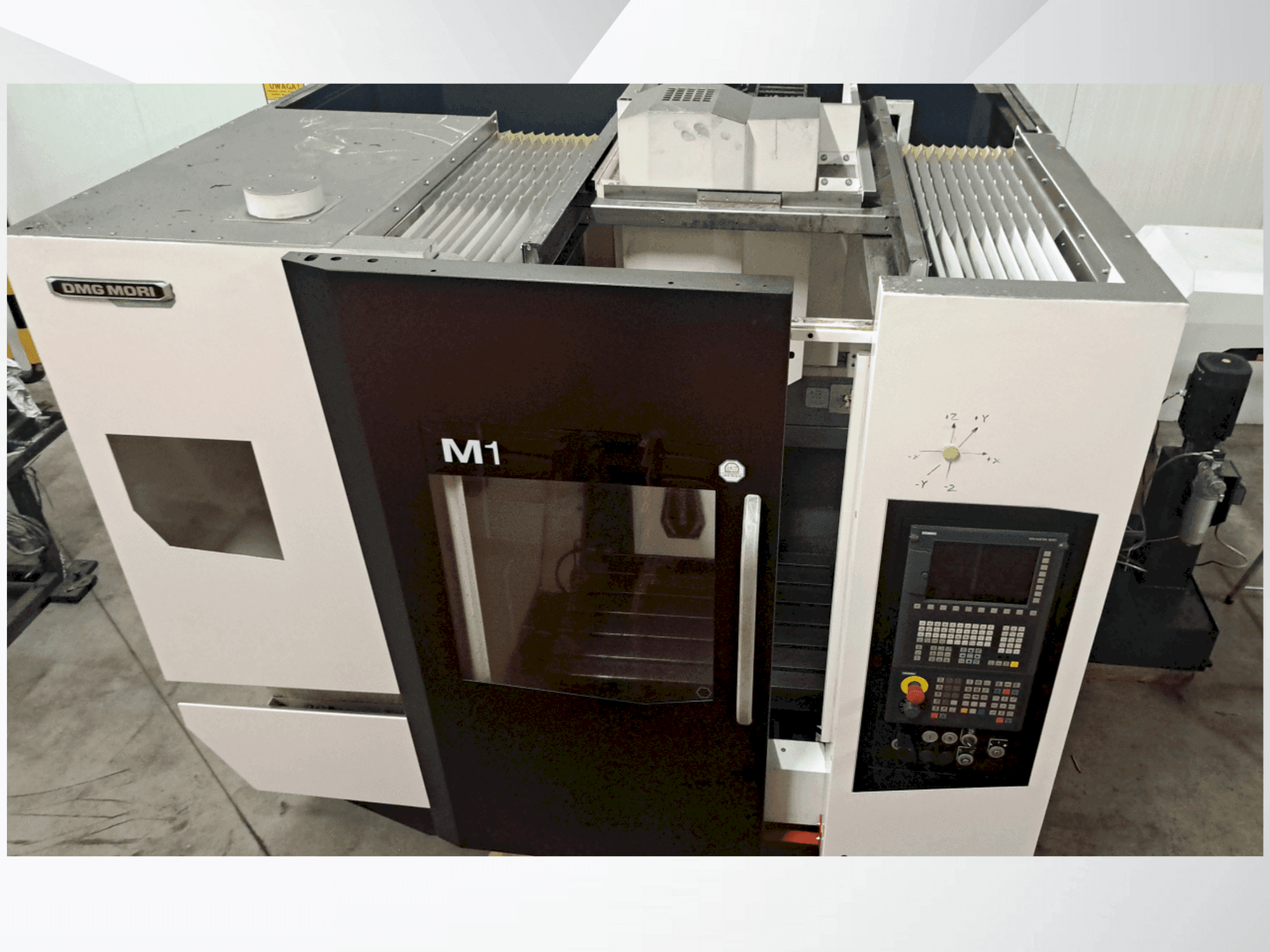 Koneen DMG MORI M1 PRO etunäkymä