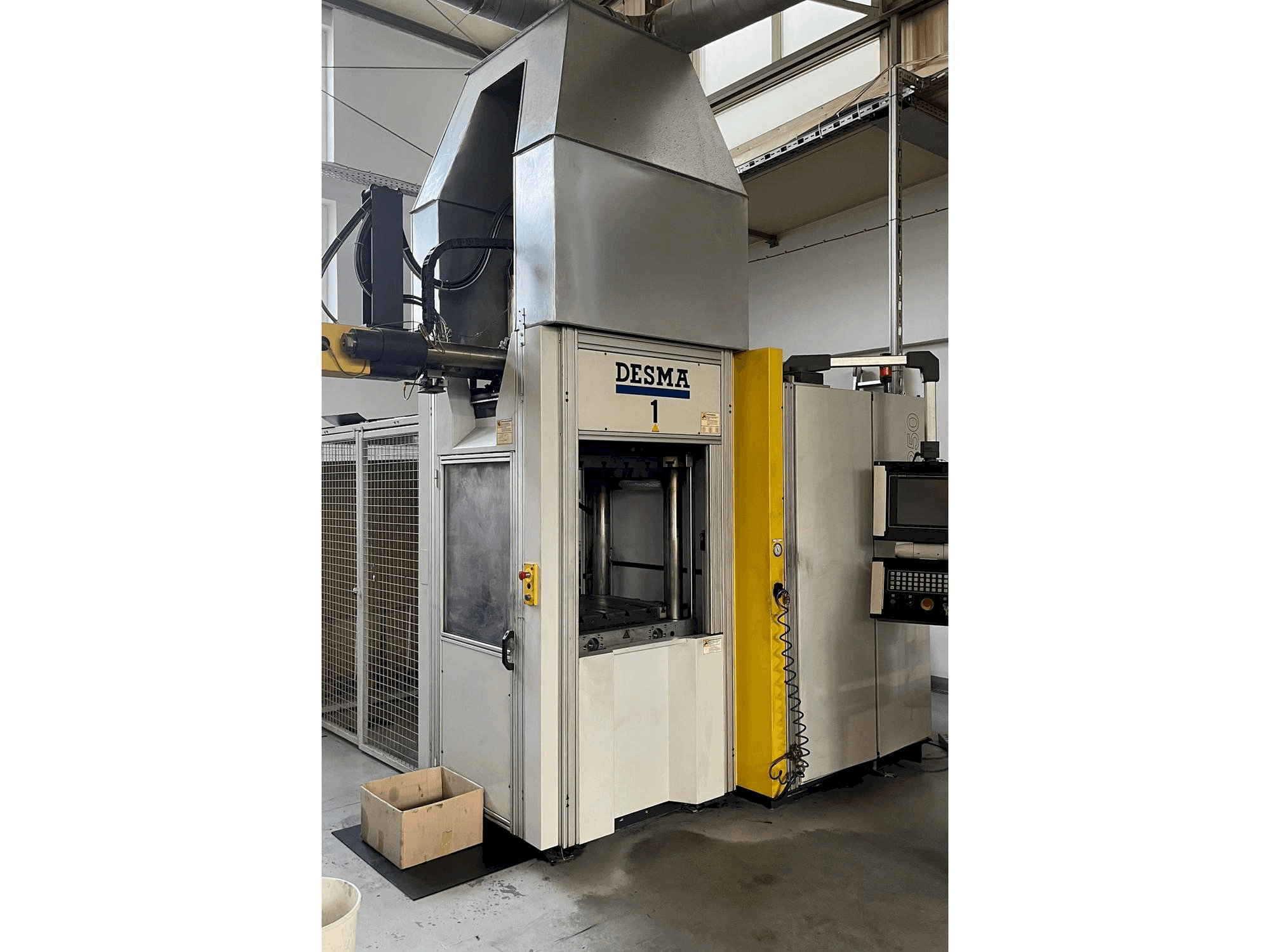 Koneen Kloeckner Desma 968.250 ZO etunäkymä