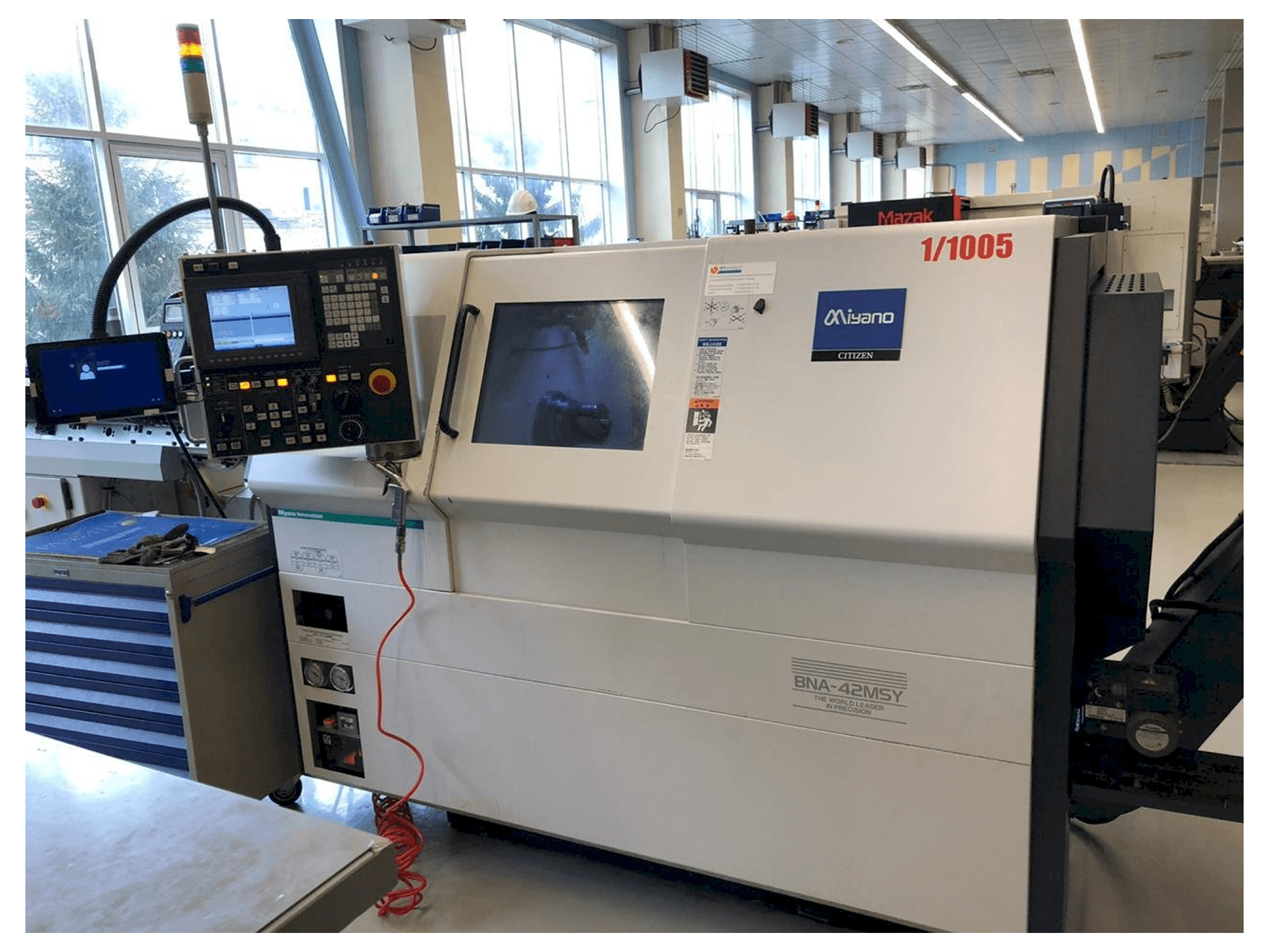 Koneen Miyano BNA-42MSY etunäkymä