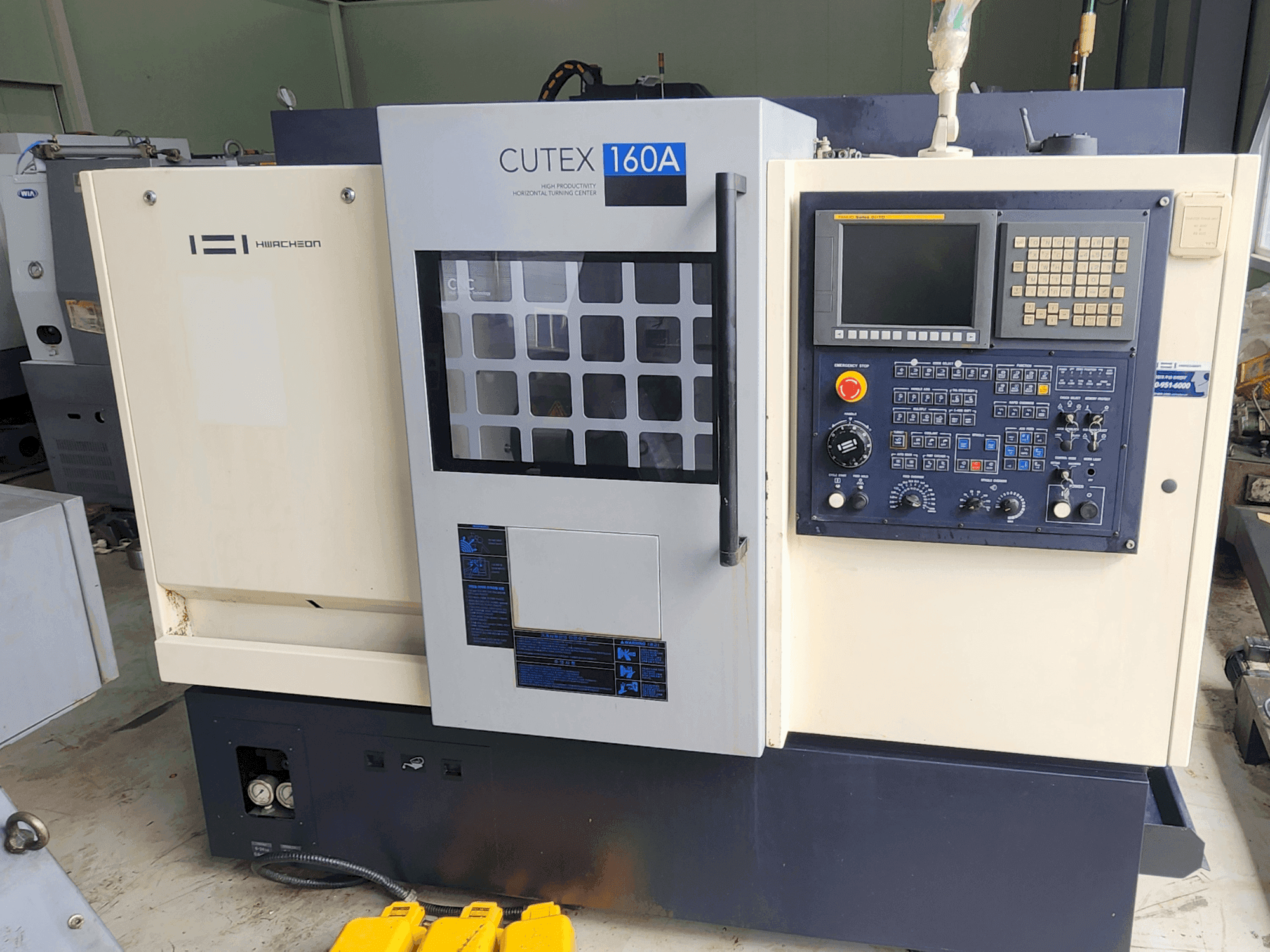 Koneen HWACHEON CUTEX 160 A etunäkymä