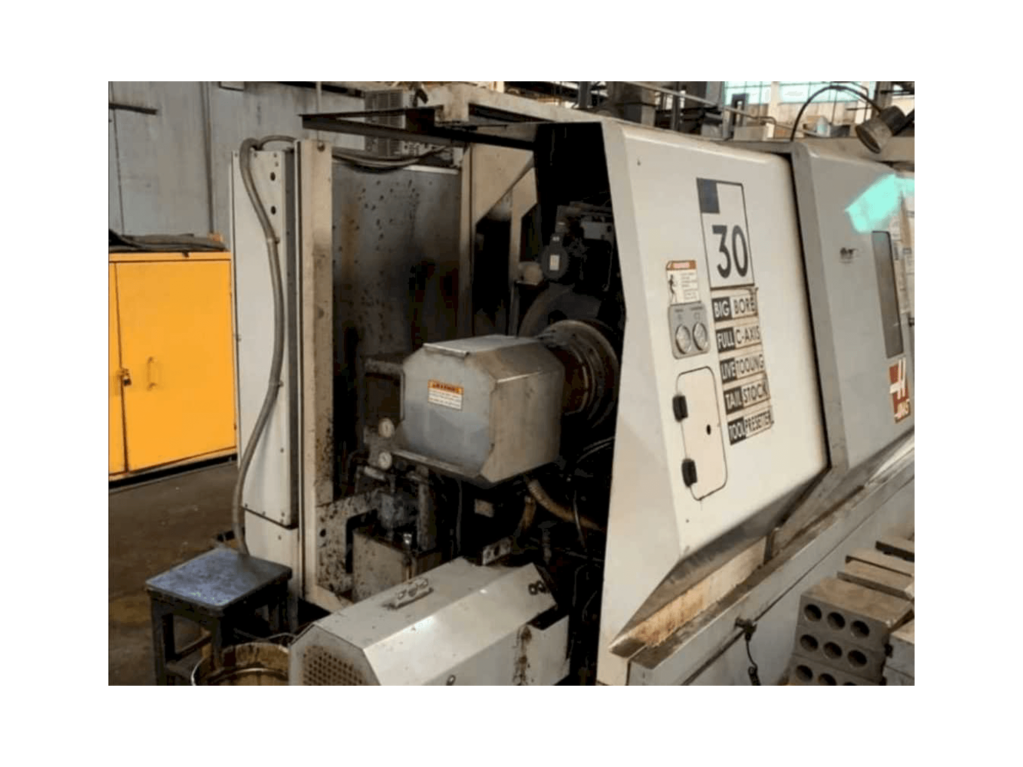 Koneen HAAS SL-30BTHE etunäkymä