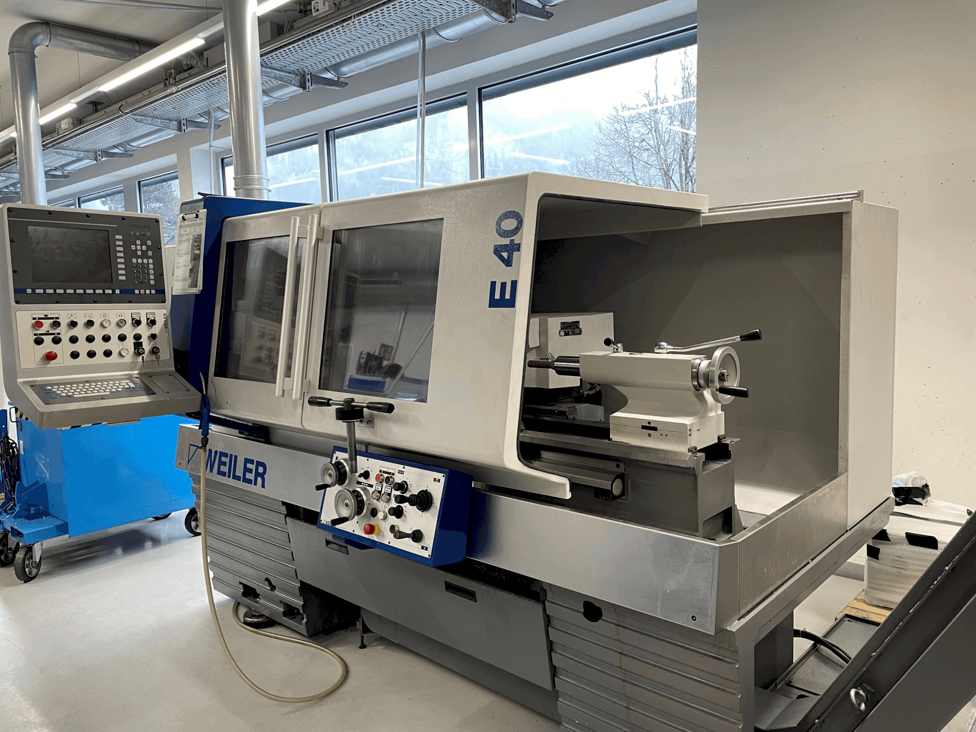 Koneen Weiler E 40 x 1000 etunäkymä