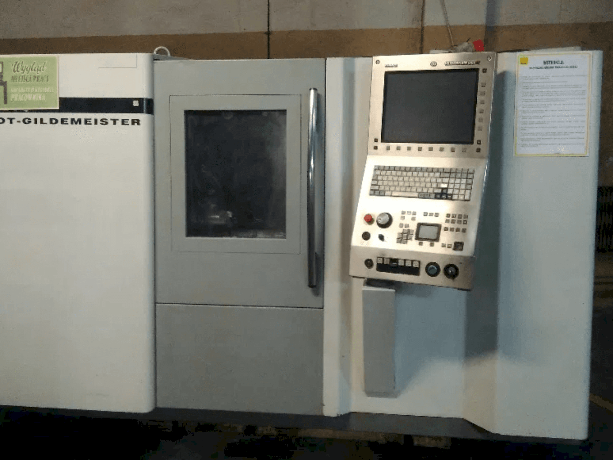 Koneen Gildemeister CTX 210 etunäkymä