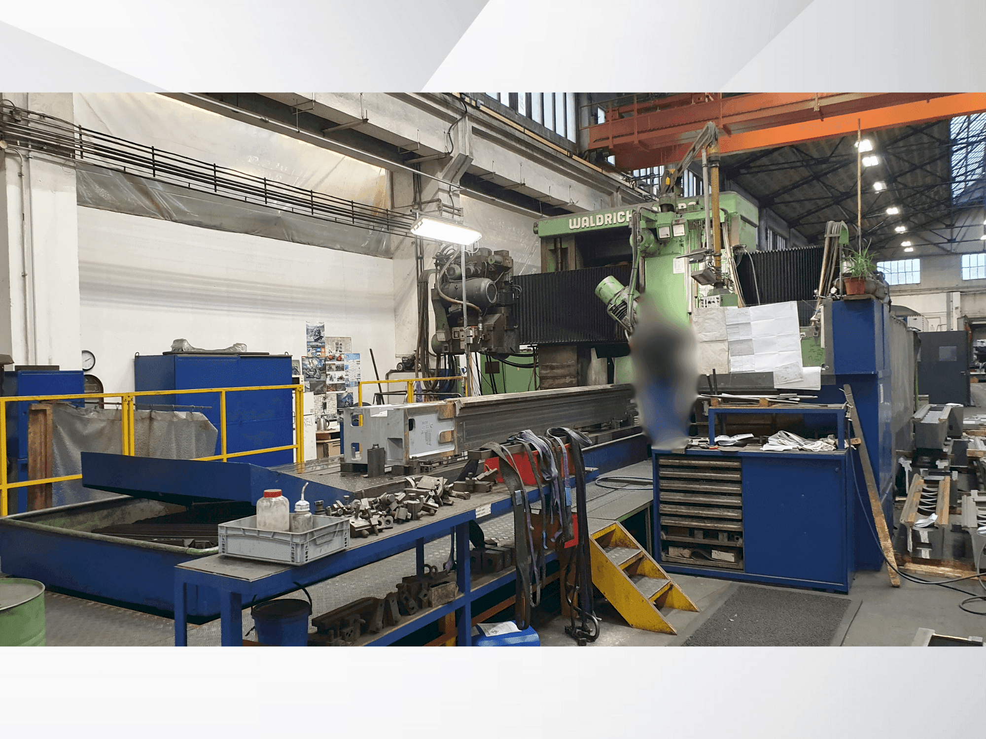 Koneen WALDRICH COBURG 30-15 S 3030 etunäkymä