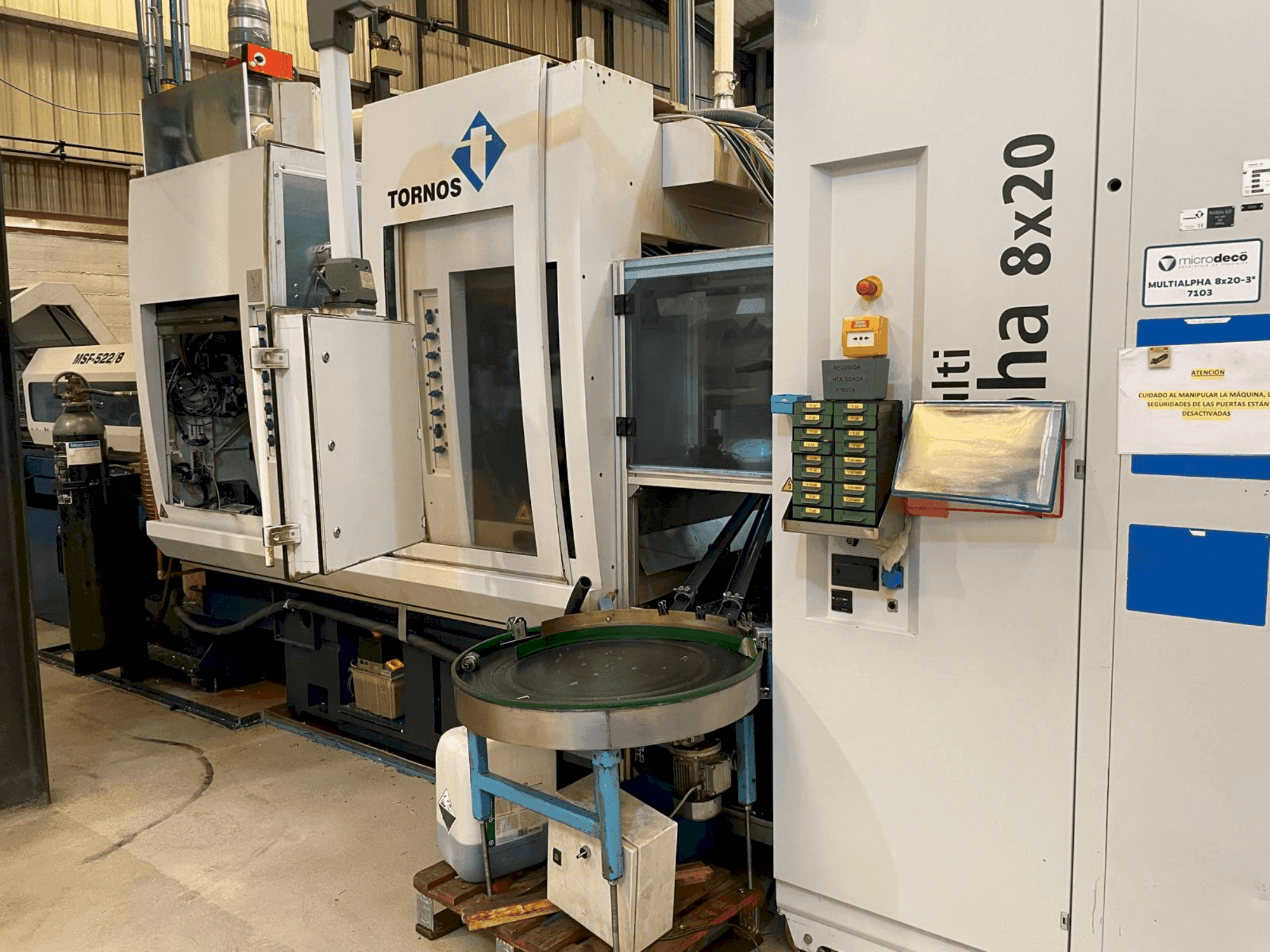 Koneen TORNOS MultiAlpha 8x20 etunäkymä