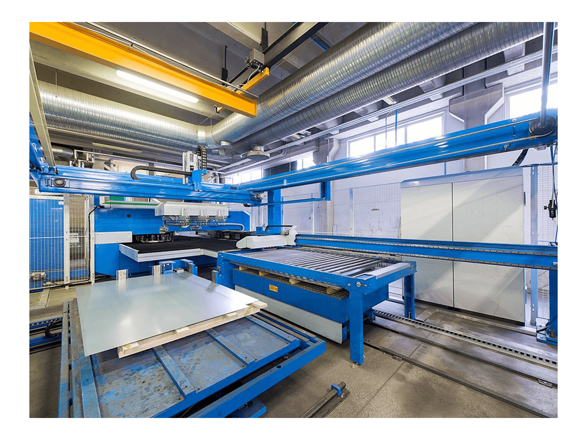 Koneen Finn-Power E 5 Lui vasemman sivun näkymä