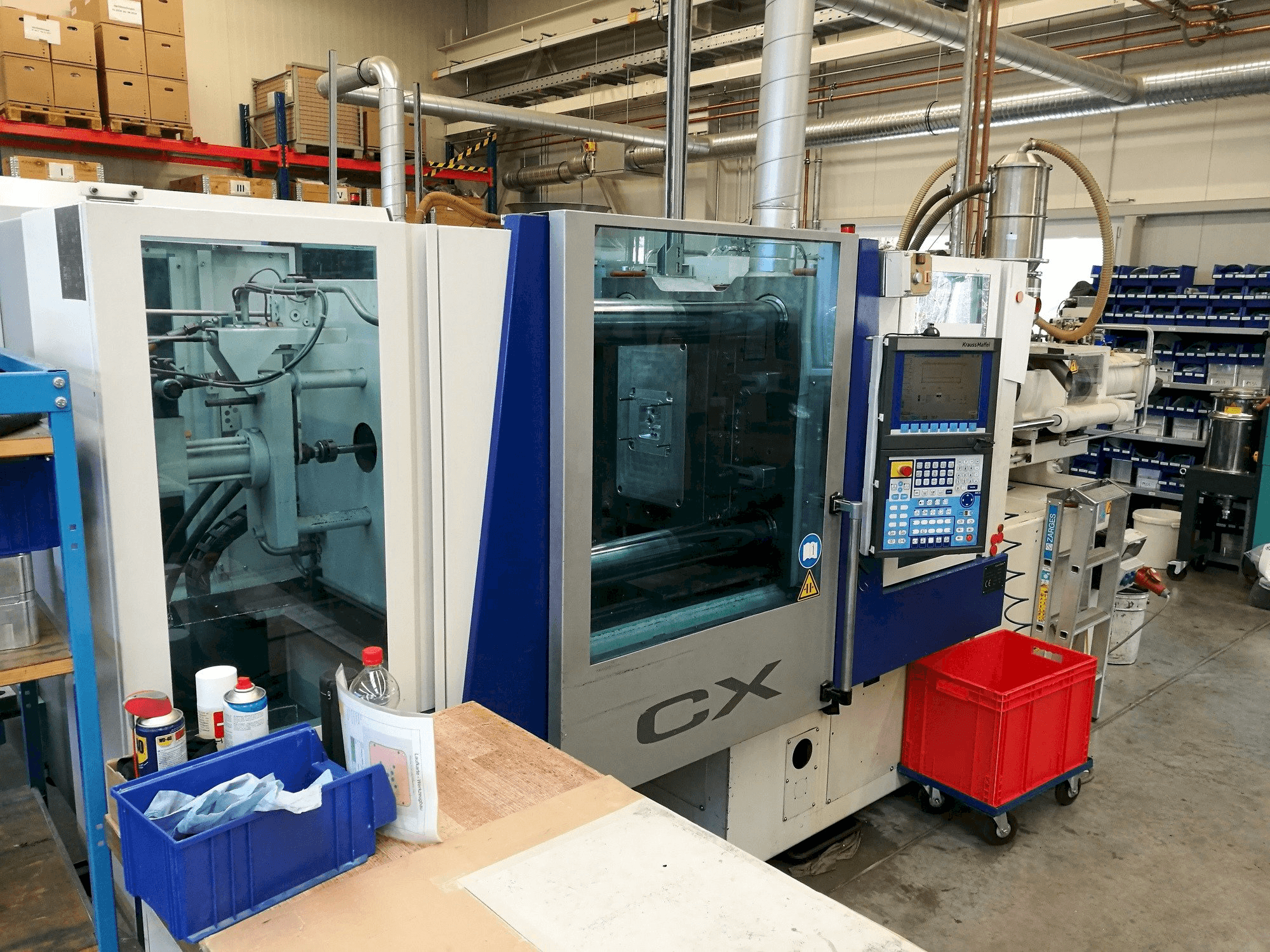 Koneen Krauss Maffei 160-1000 CX etunäkymä