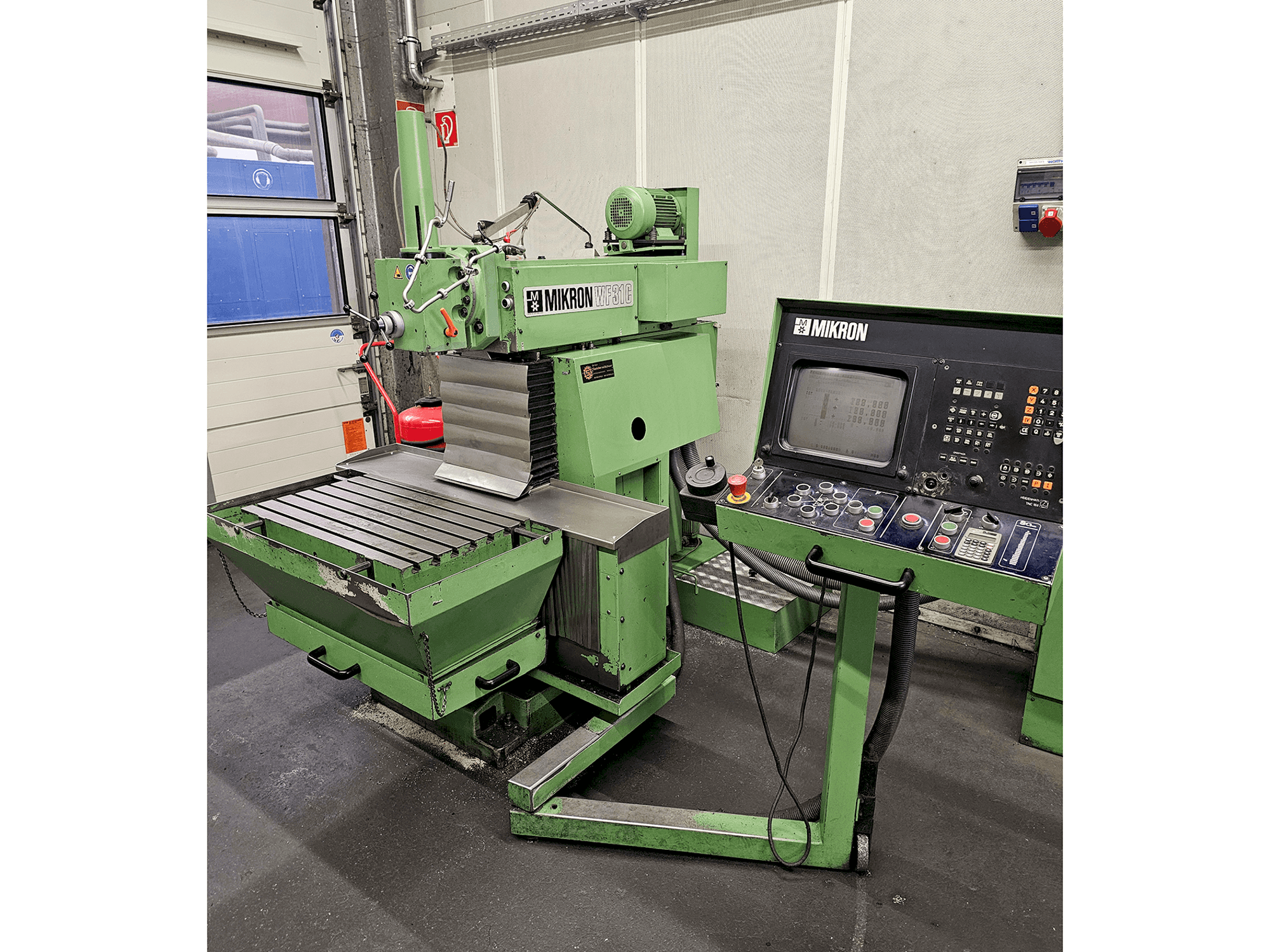 Koneen MIKRON WF-31C etunäkymä