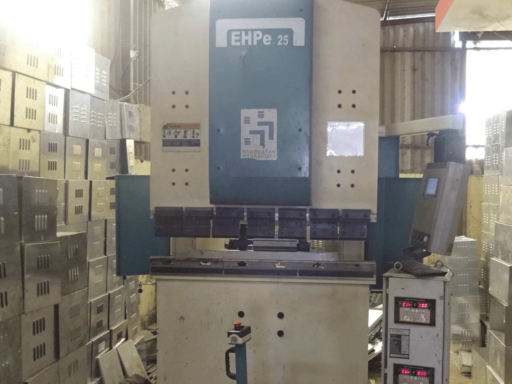 Koneen Hindustan Hydraulics etunäkymä EHPe 25