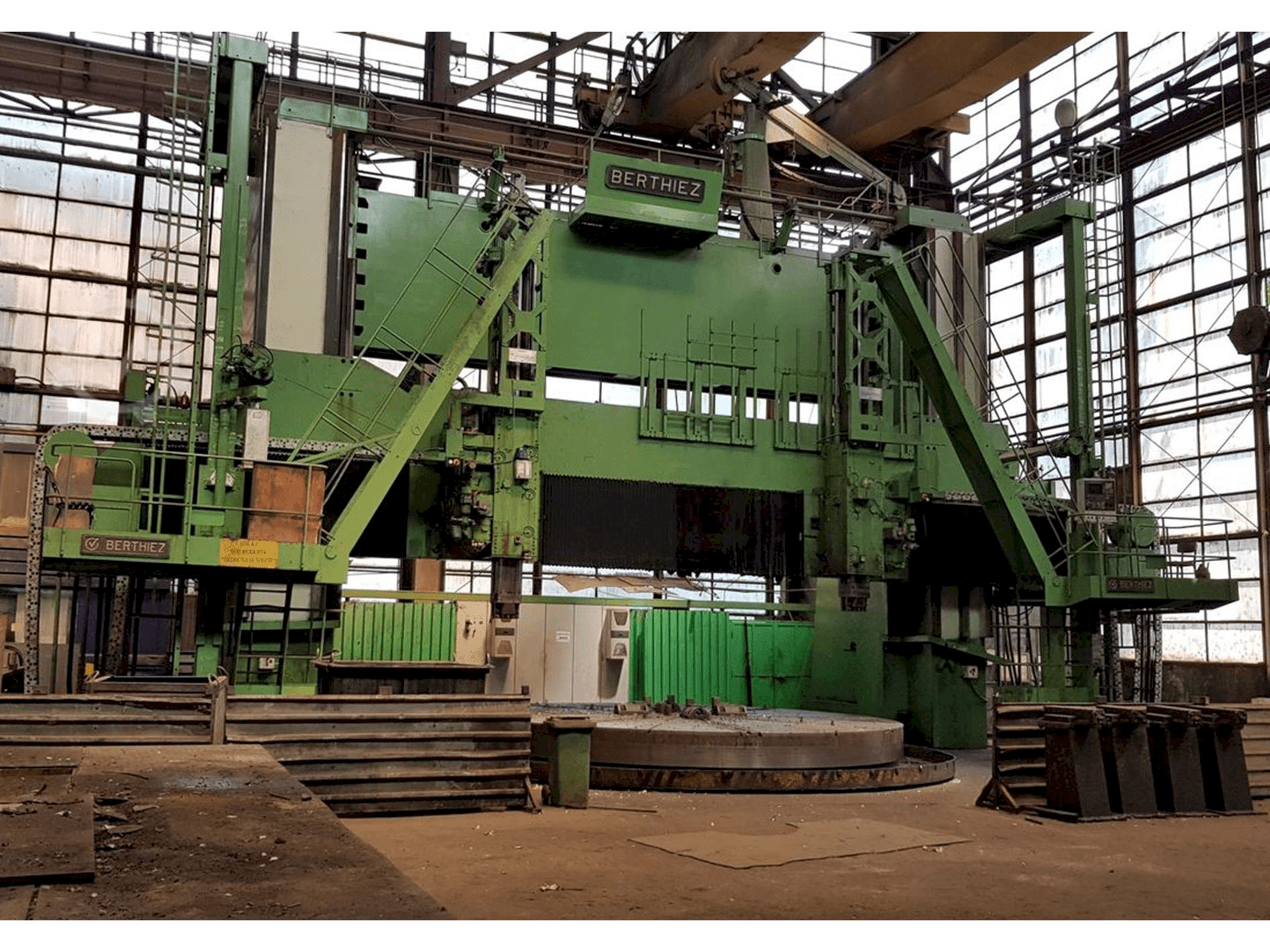 Koneen Berthiez TDM 630-315 etunäkymä