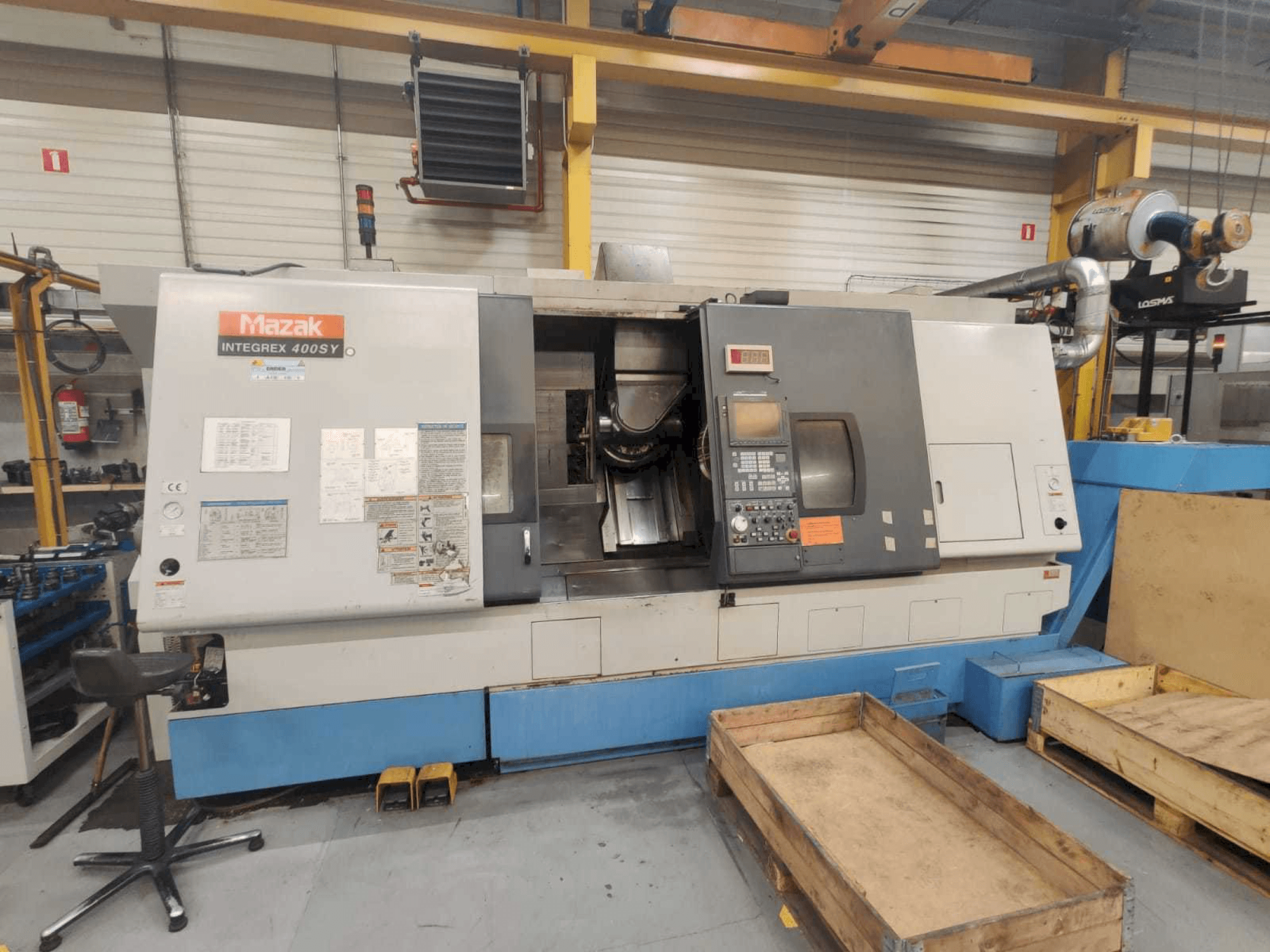 Koneen Mazak INTEGREX 400SY etunäkymä