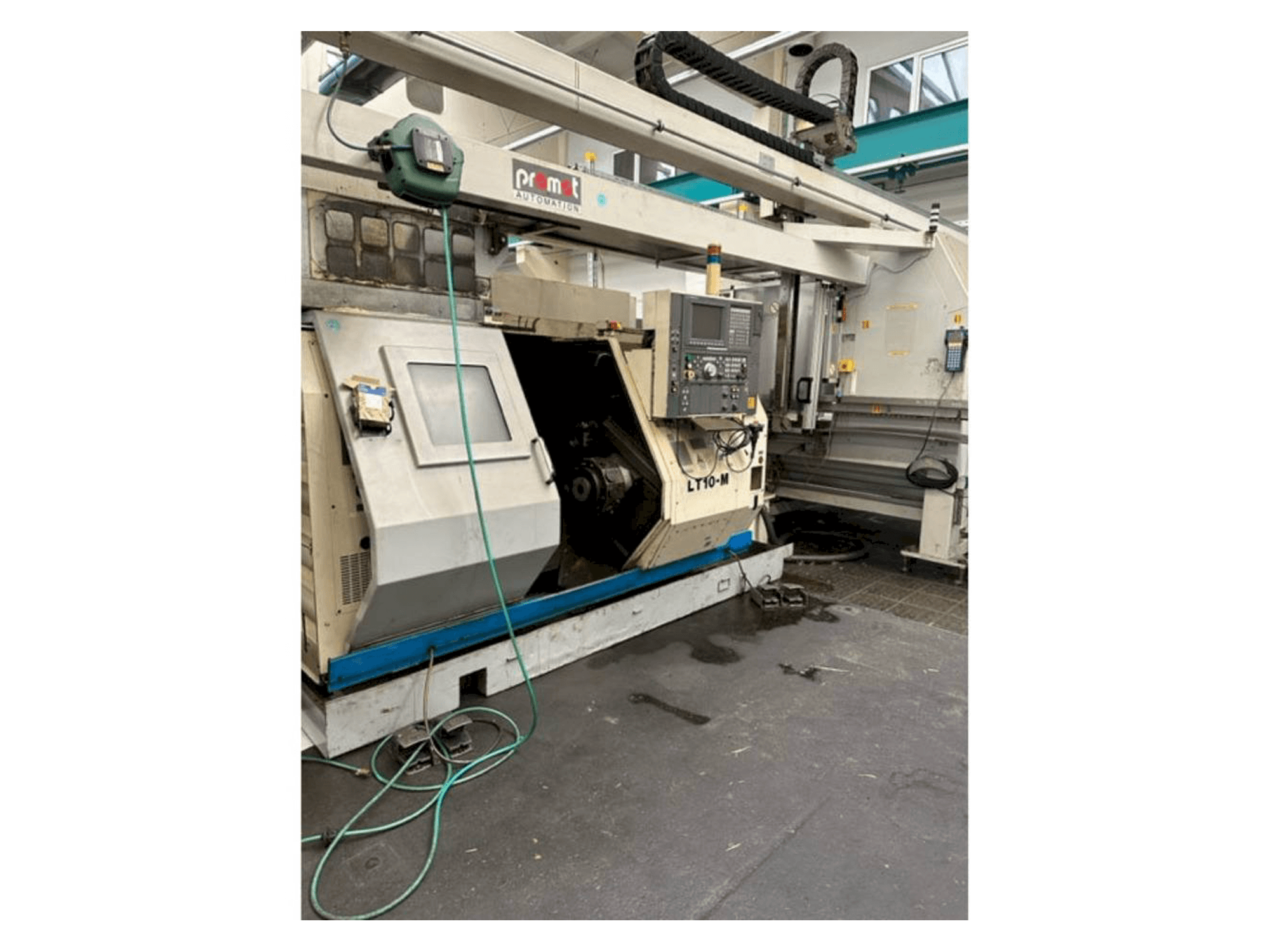 Koneen Okuma LT10 etunäkymä