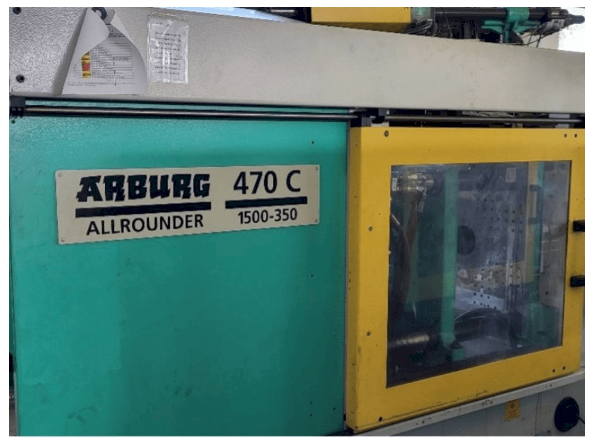 Koneen Arburg Allrounder 470C 1500 - 350/150 etunäkymä