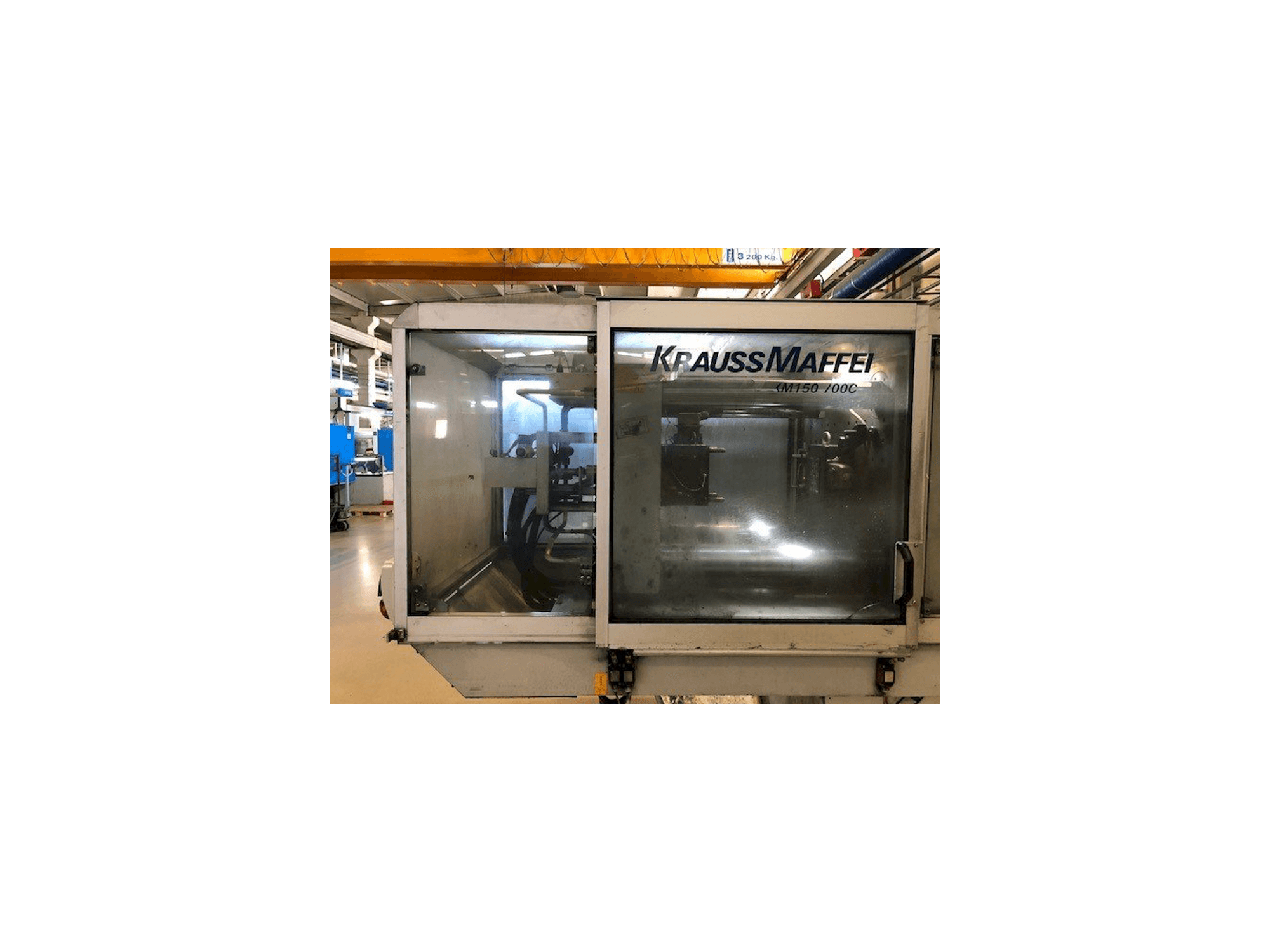Koneen Krauss Maffei 150-700 C2 etunäkymä