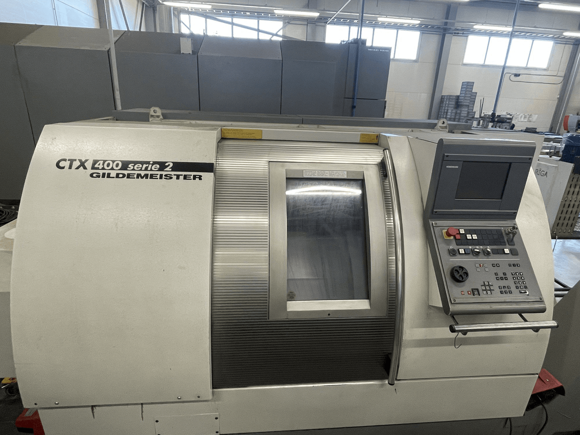 Koneen Gildemeister CTX 400 S2 etunäkymä